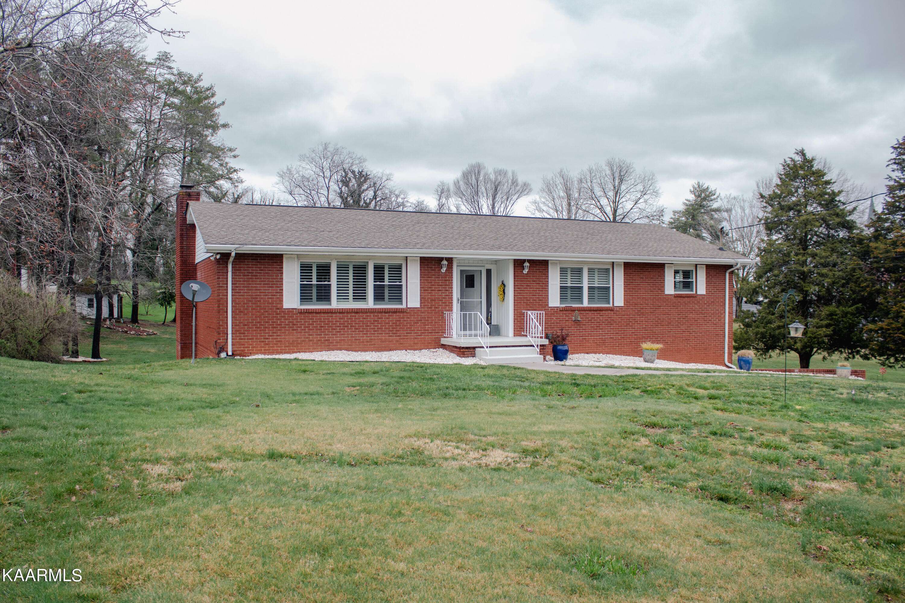 Knoxville, TN 37920,6429 Shetland DR