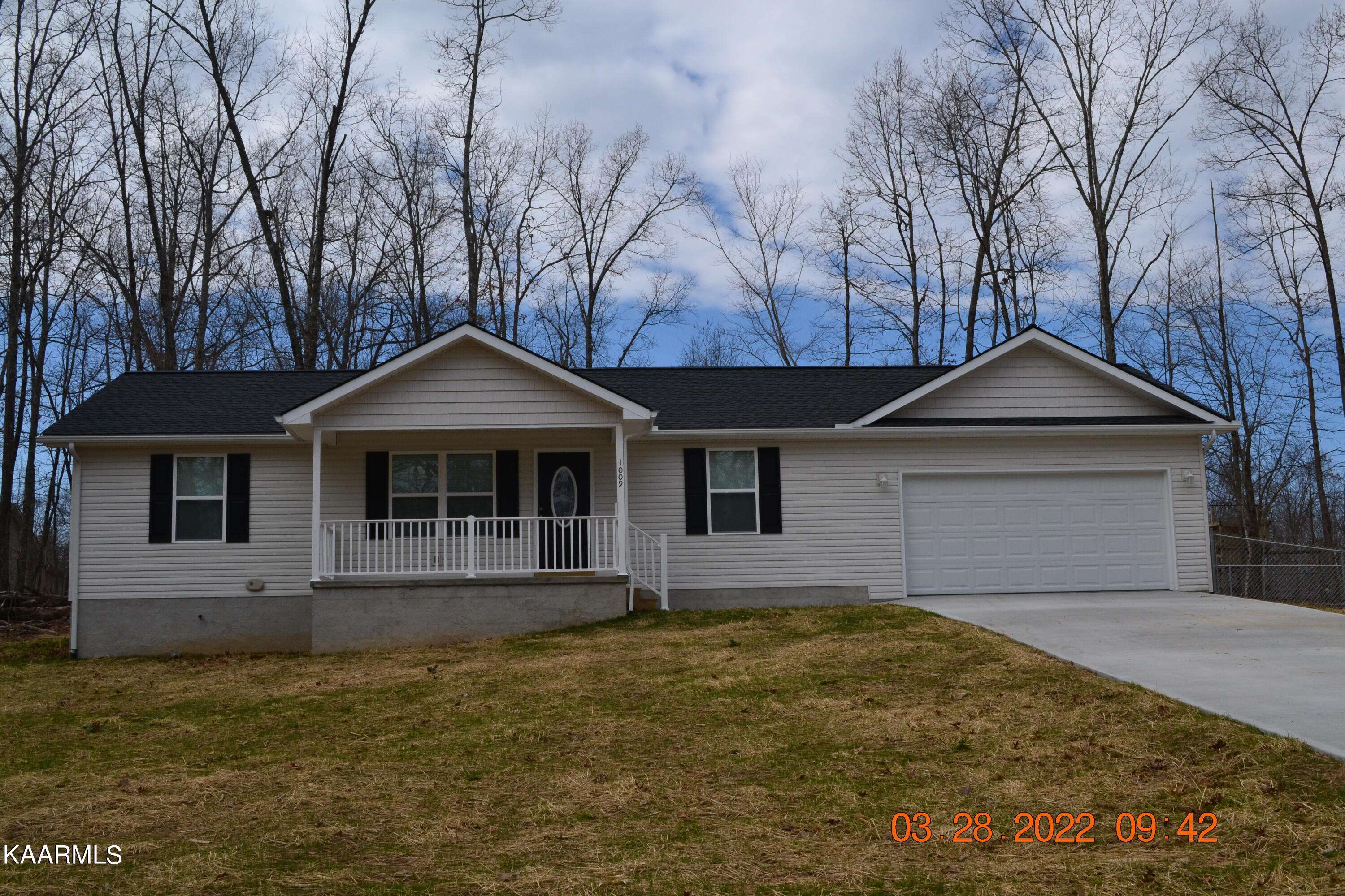 Crossville, TN 38572,1009 Comanche DR