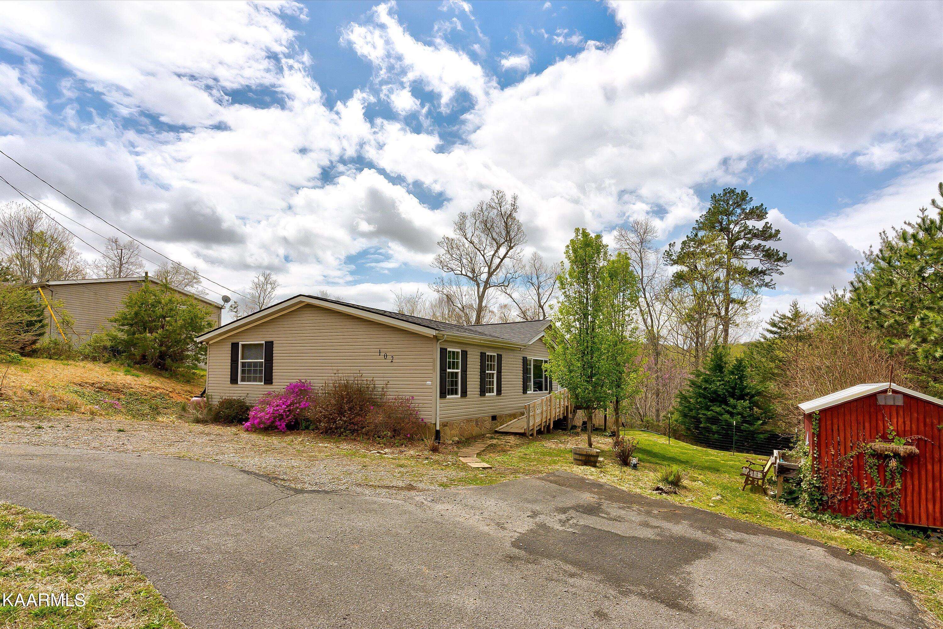 Powell, TN 37849,102 Moosetrail LN