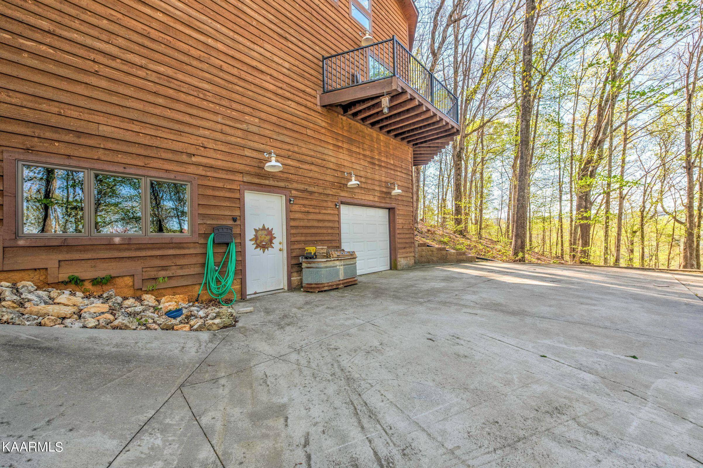 New Tazewell, TN 37825,635 Sapphire CT