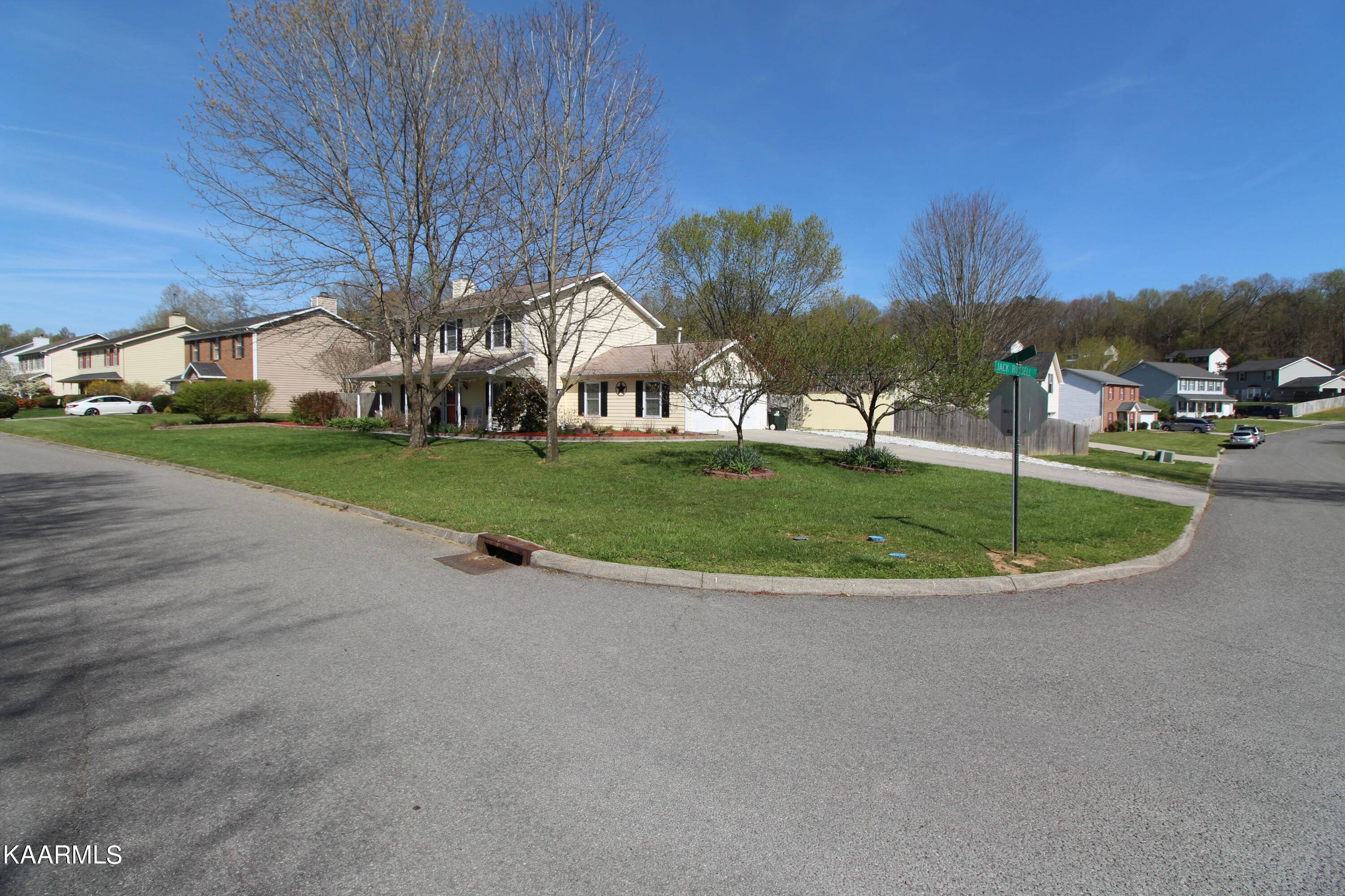 Powell, TN 37849,8224 Jack Russell CT