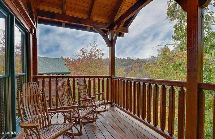 Gatlinburg, TN 37738,830 Great Smoky WAY