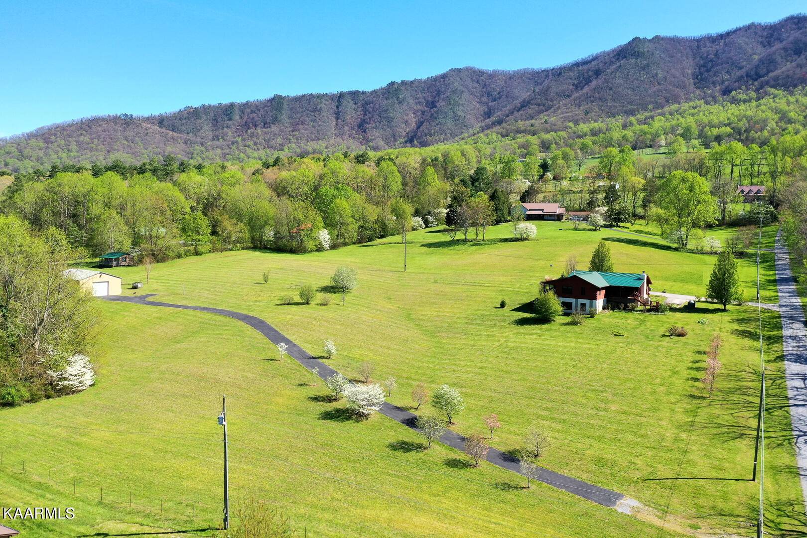 Townsend, TN 37882,1029 Little Springs Tr