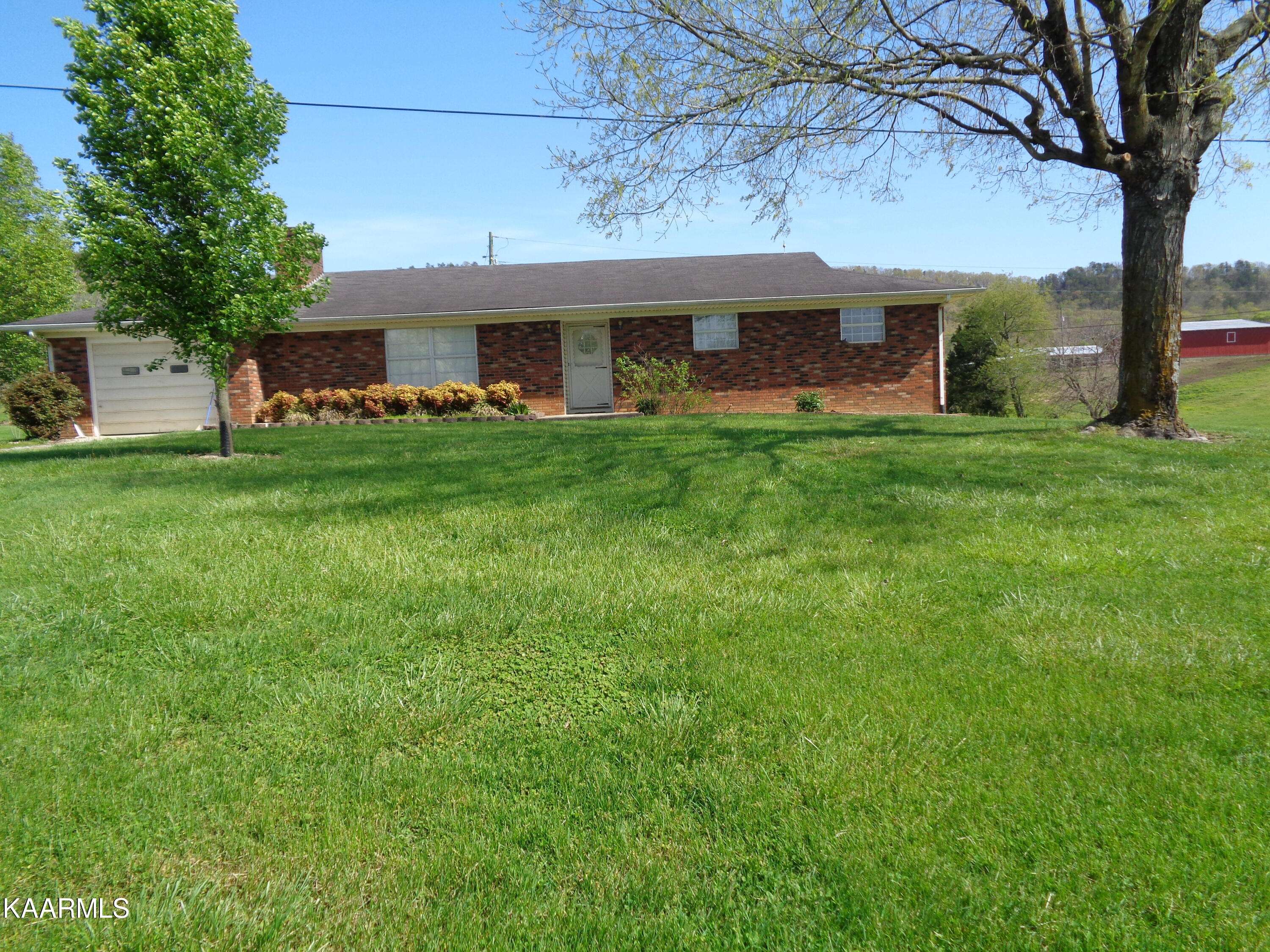 Mooresburg, TN 37811,134 HELTON LN