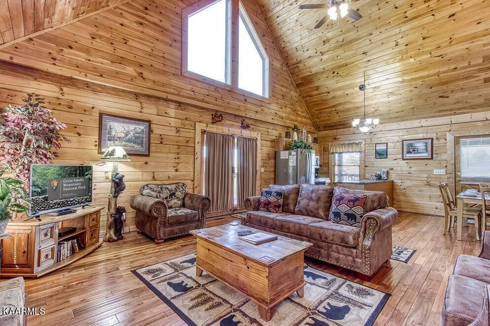 Sevierville, TN 37862,1825 Trout WAY