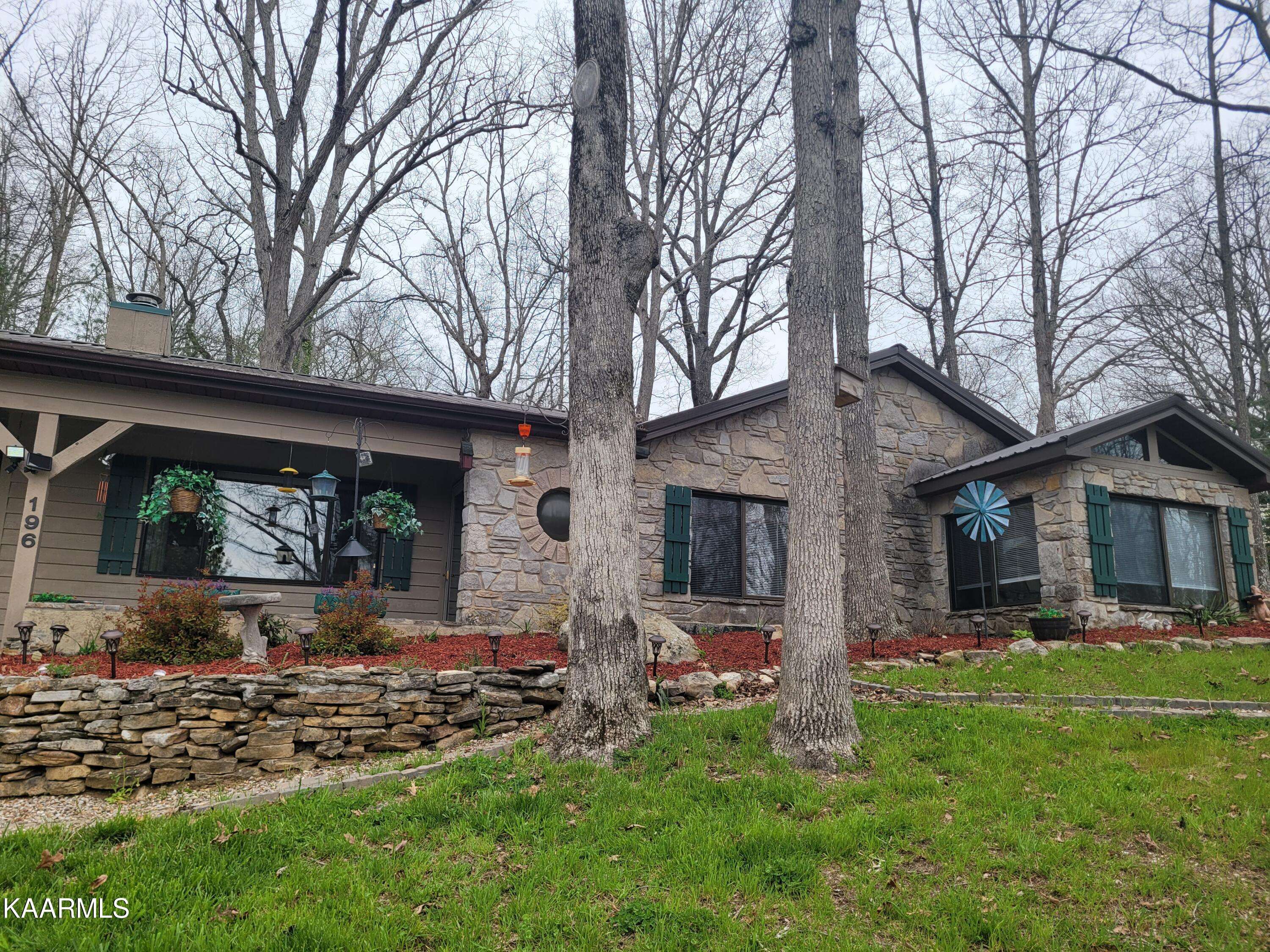 Crossville, TN 38558,196 Ivy Brook LN