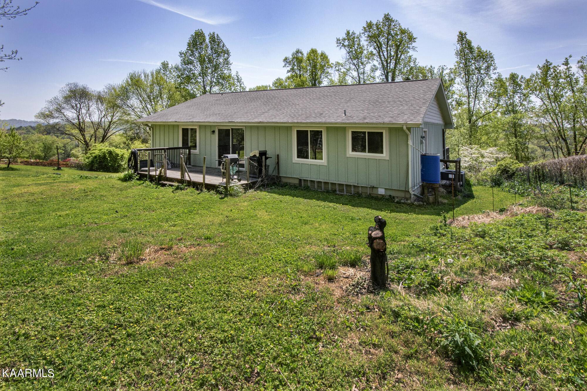 Clinton, TN 37716,184 Hudson LN