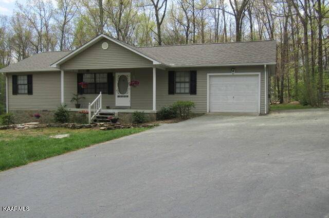 Crossville, TN 38555,44 Apple CIR