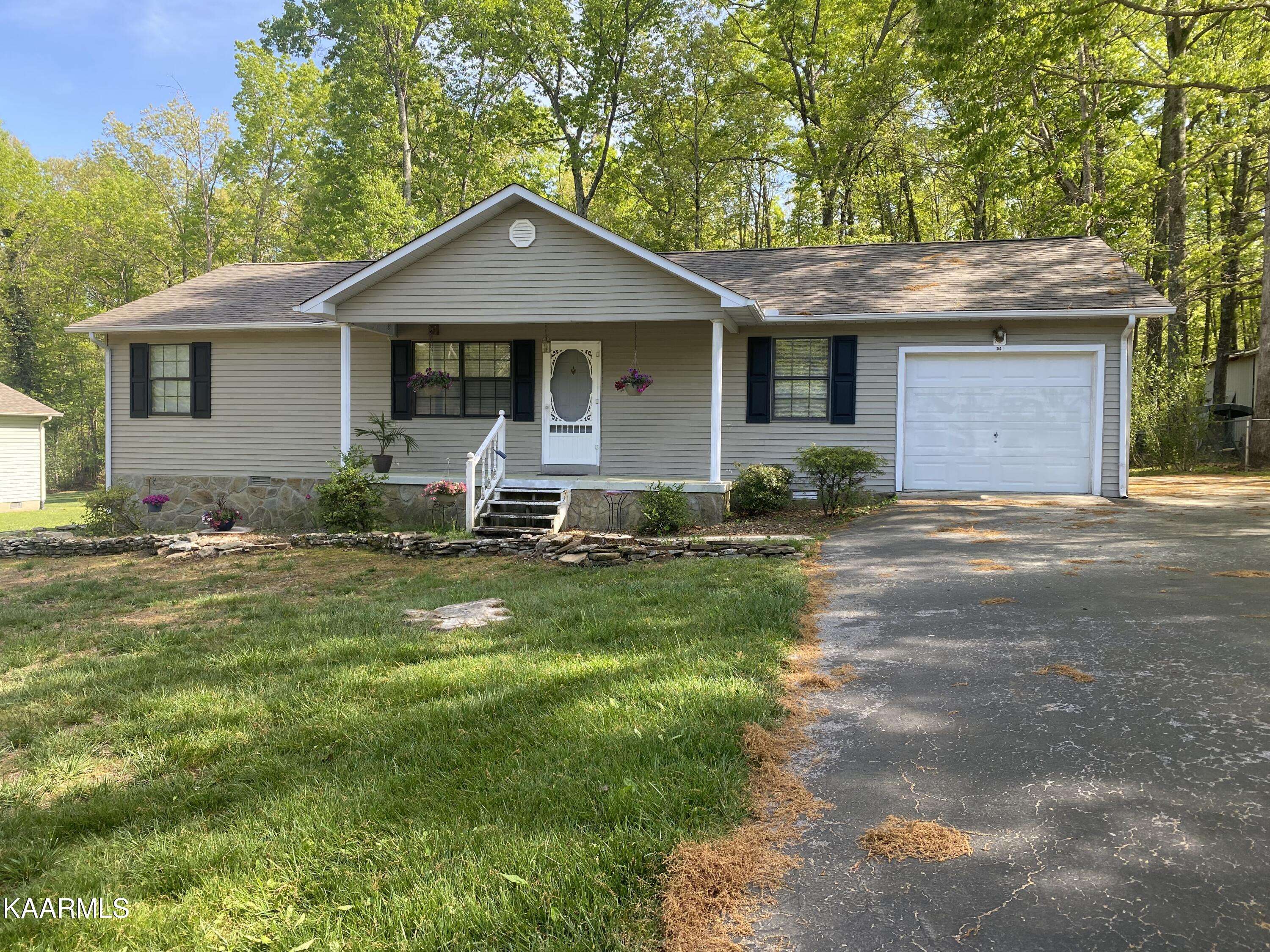 Crossville, TN 38555,44 Apple CIR