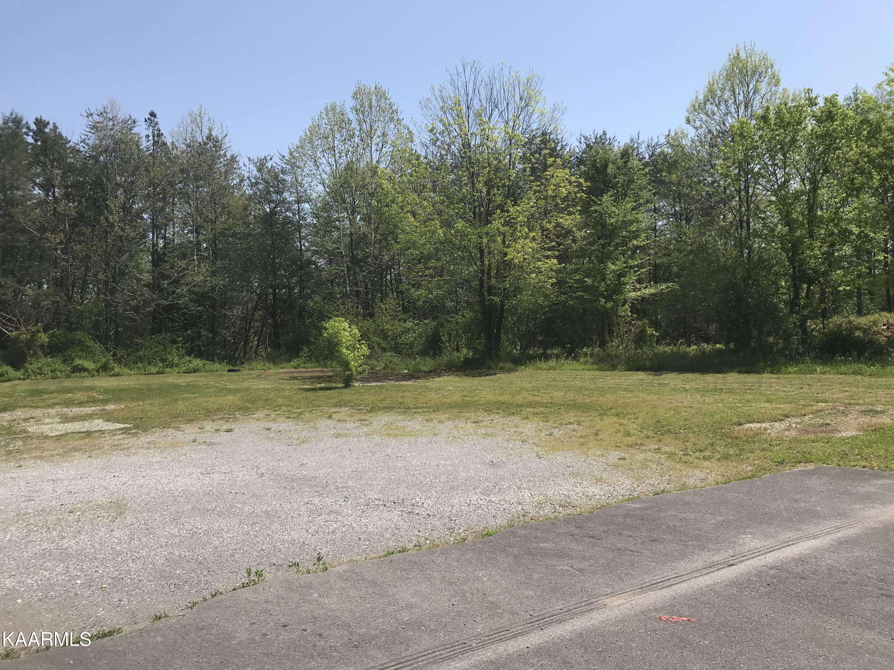 Tellico Plains, TN 37385,8709 TN-68