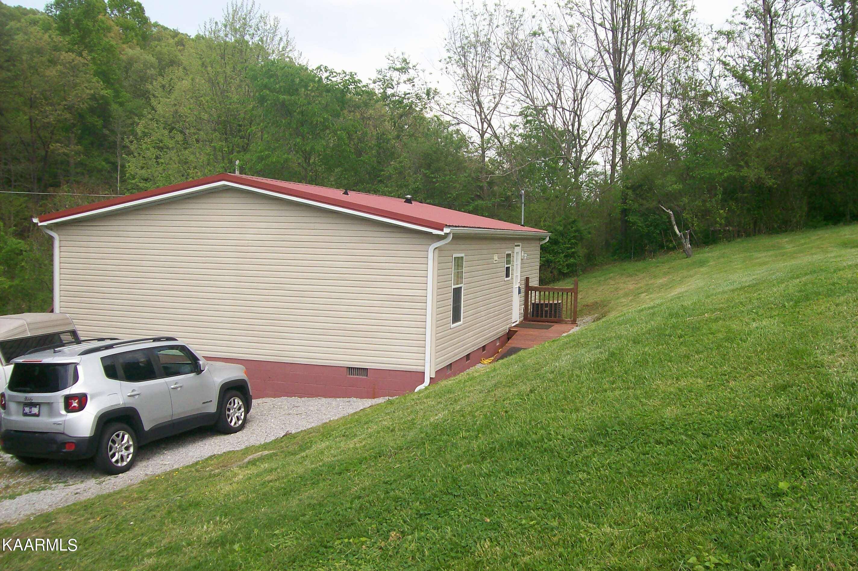 Caryville, TN 37714,726 Ridge Rd