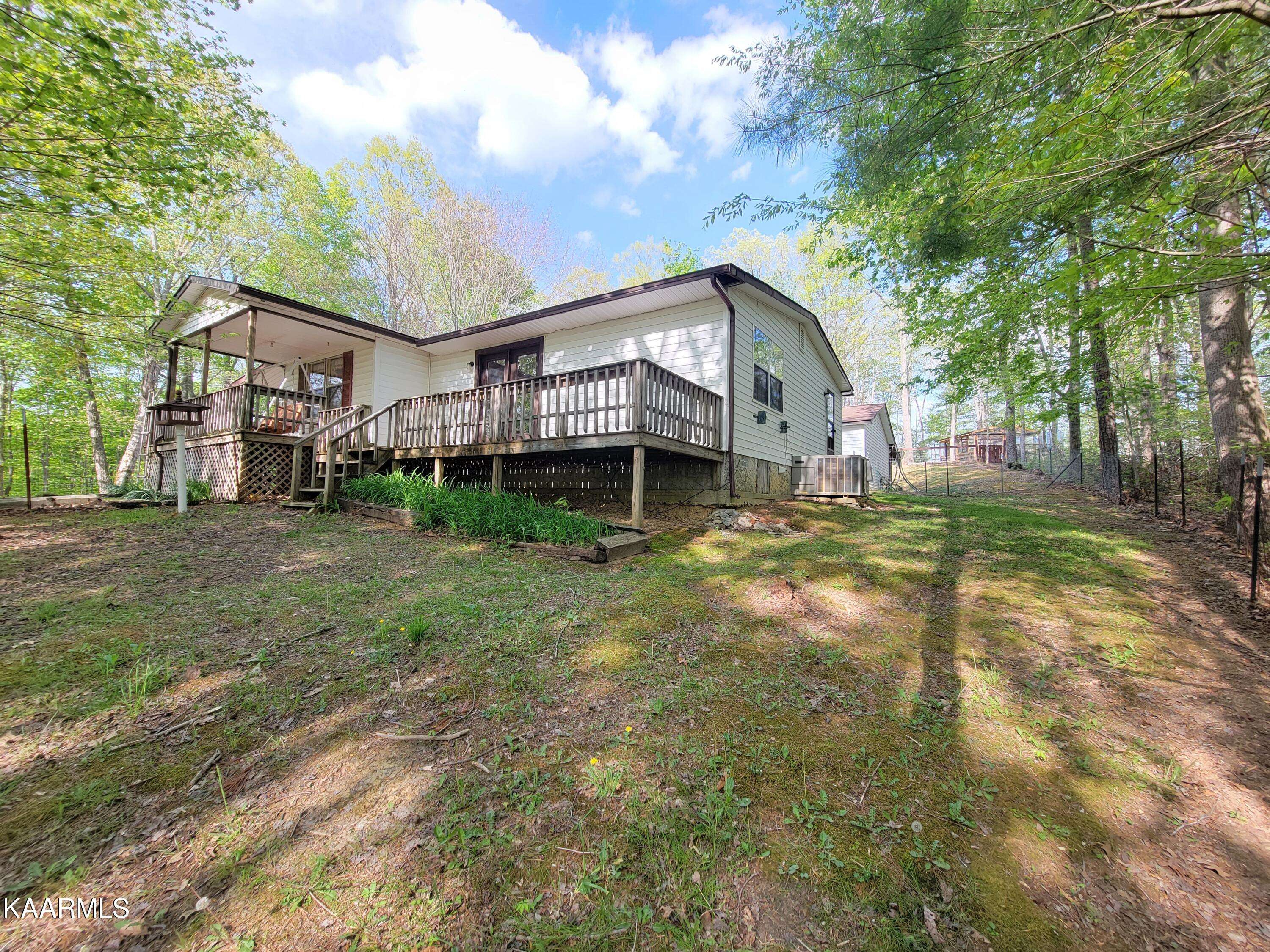 Oneida, TN 37841,2226 Litton Rd