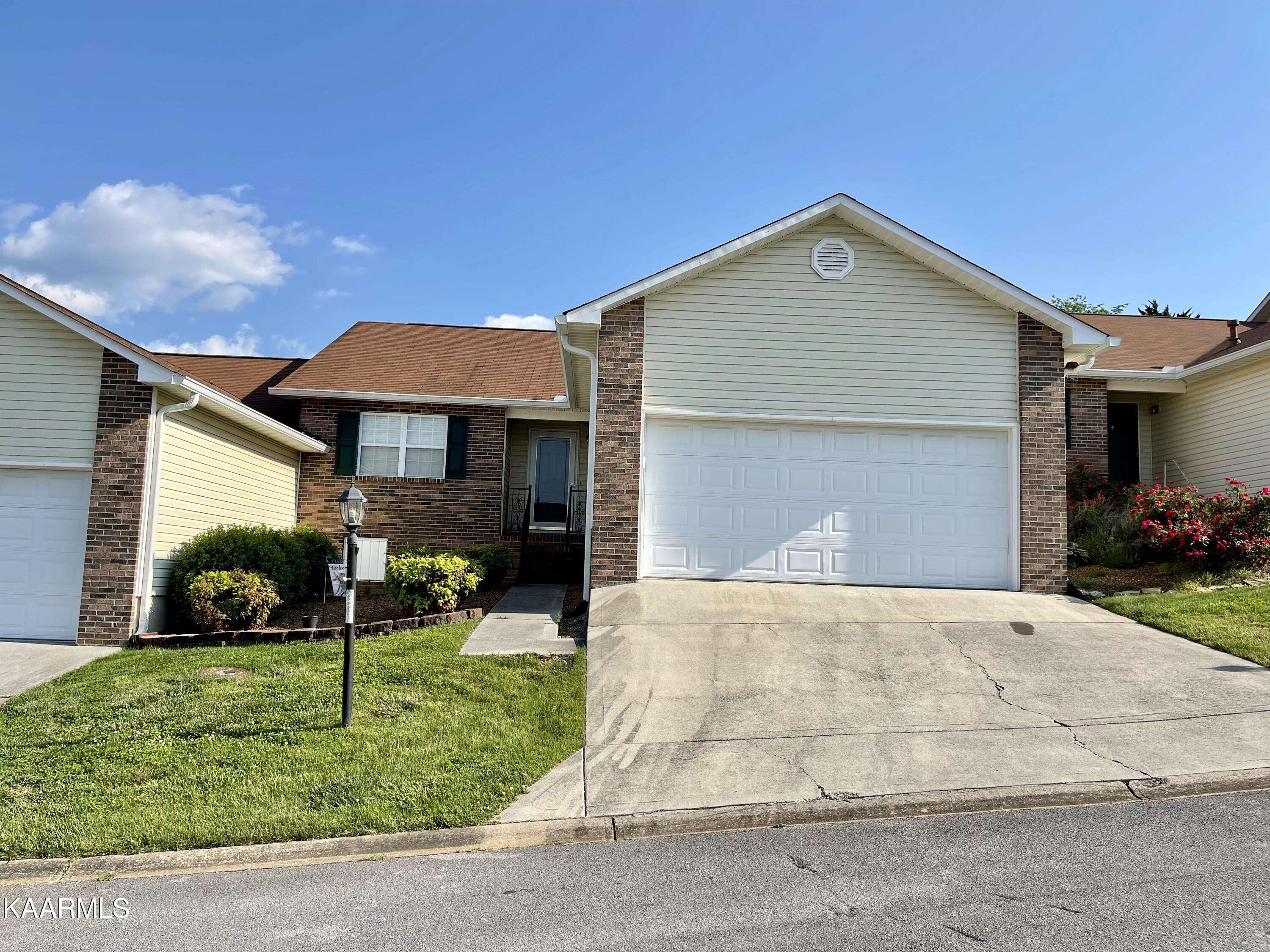 Lenoir City, TN 37771,221 Executive Meadows DR