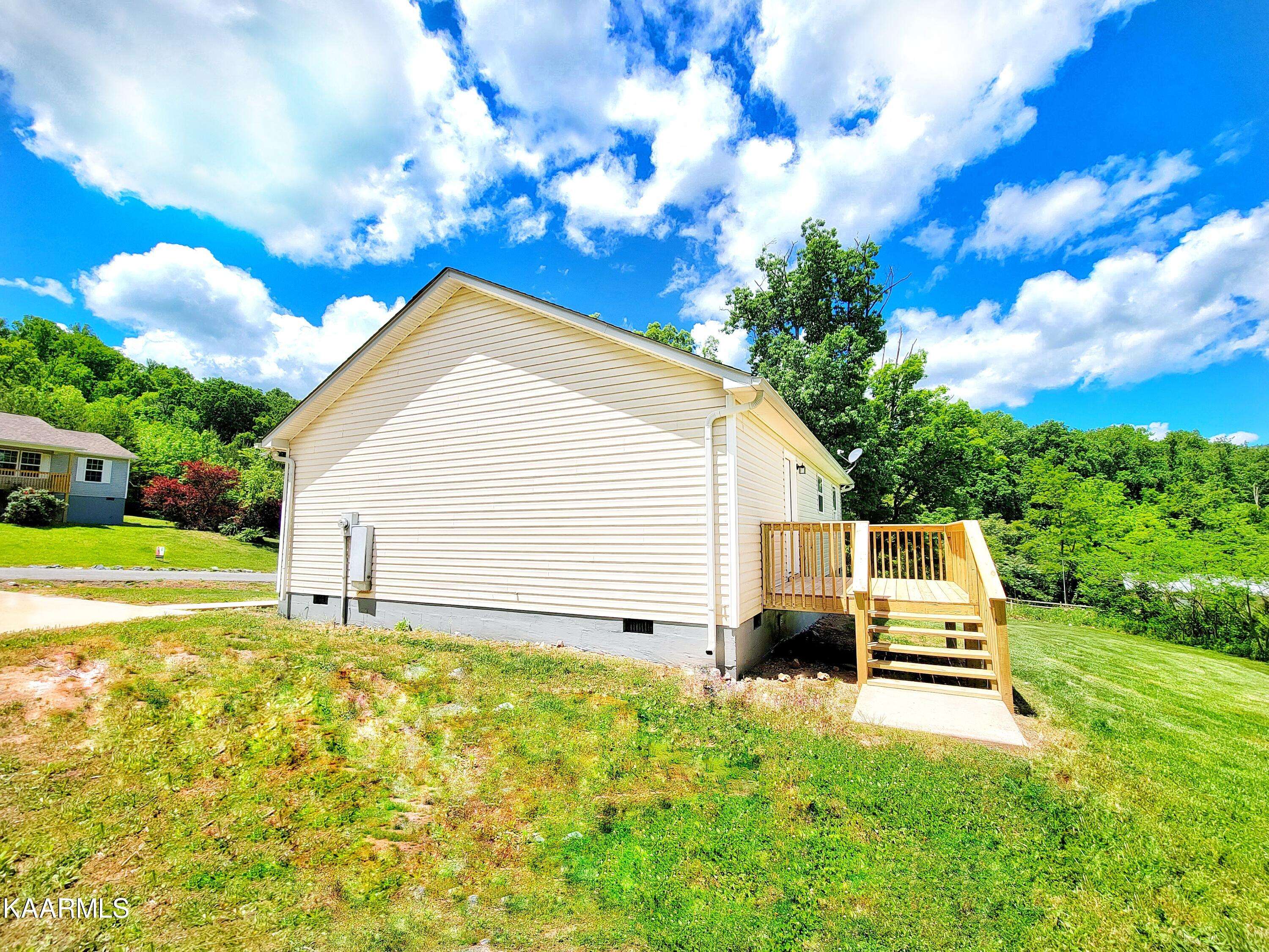 Newport, TN 37821,1406 Blue Springs WAY