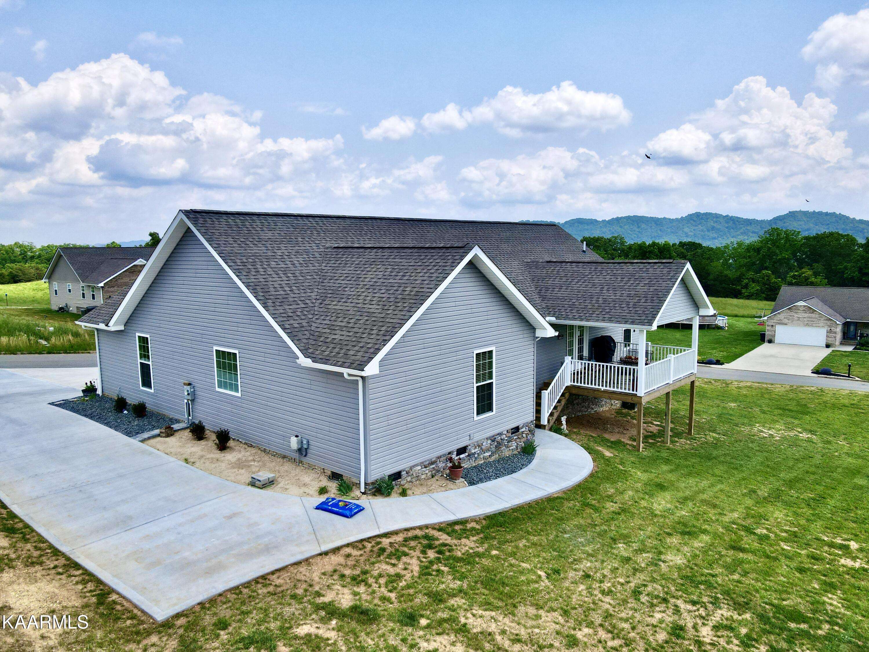 Tazewell, TN 37879,141 Imogene LN