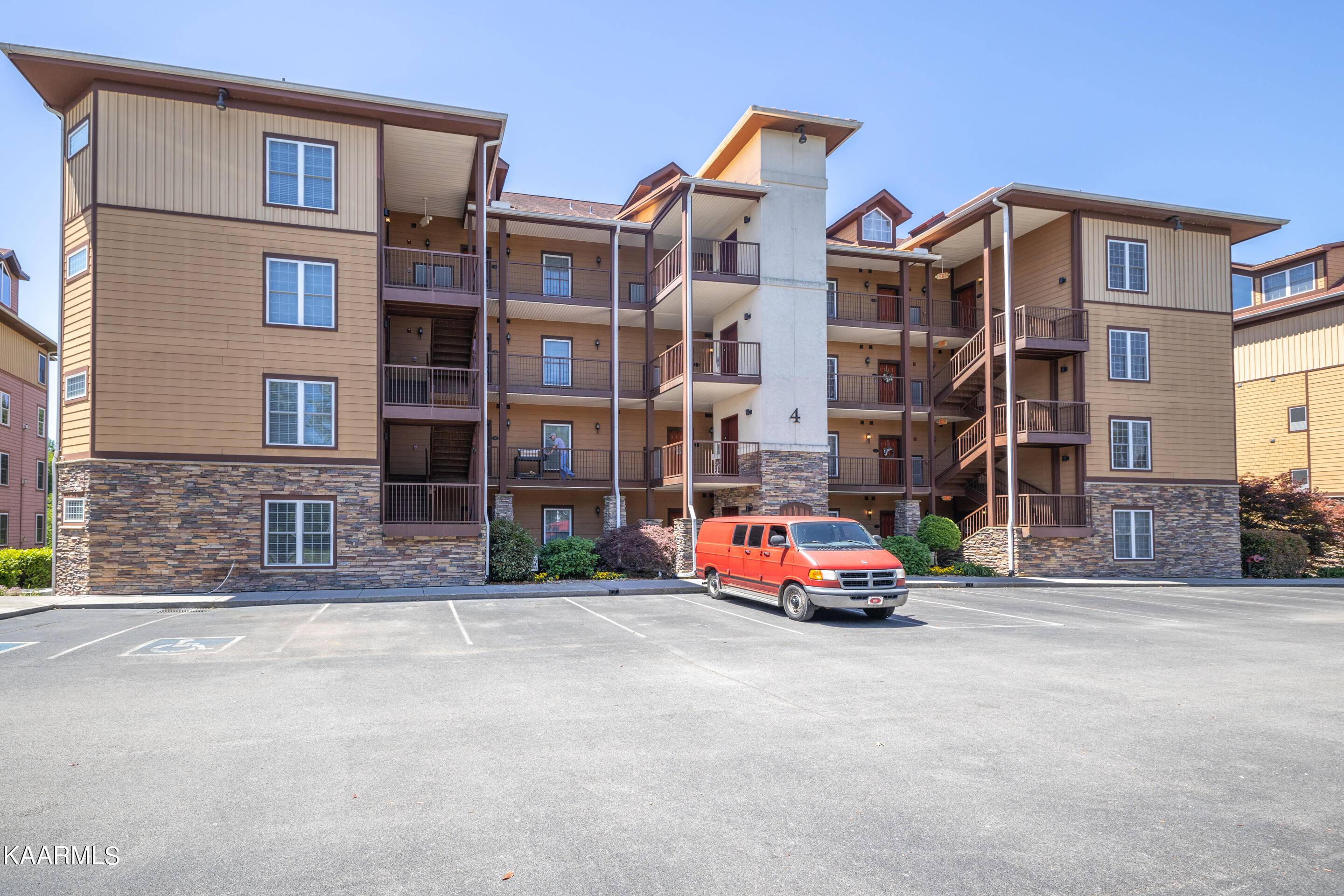 Sevierville, TN 37862,527 River Place WAY #UNIT 414