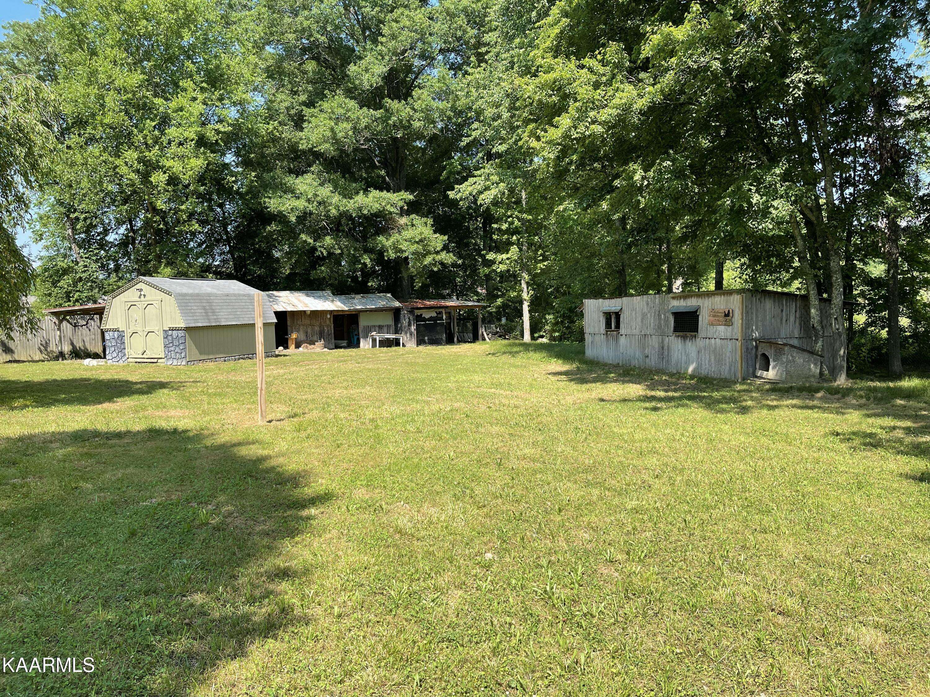 Bybee, TN 37713,625 Miller Rd