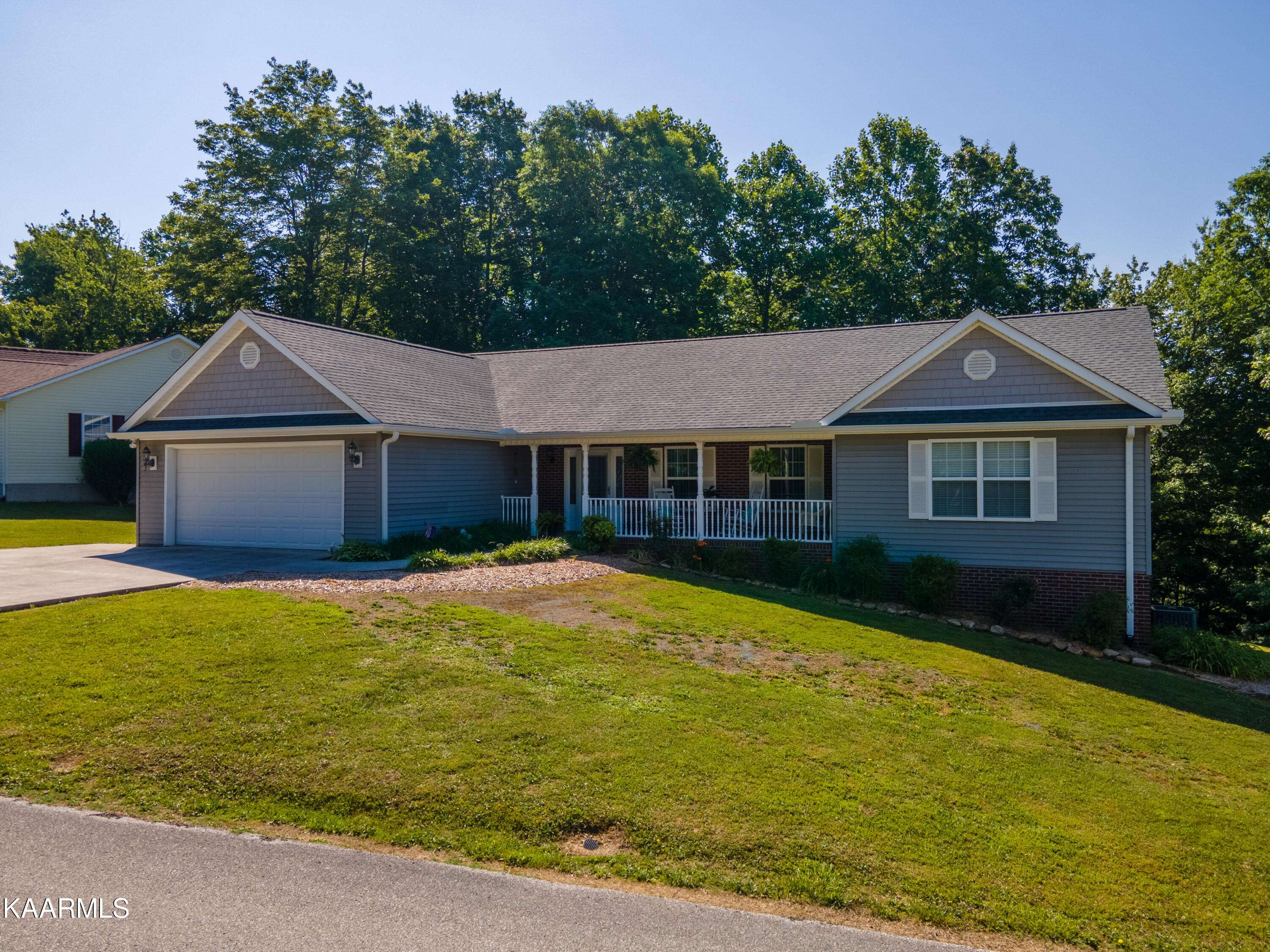 Oliver Springs, TN 37840,241 Gabriel DR