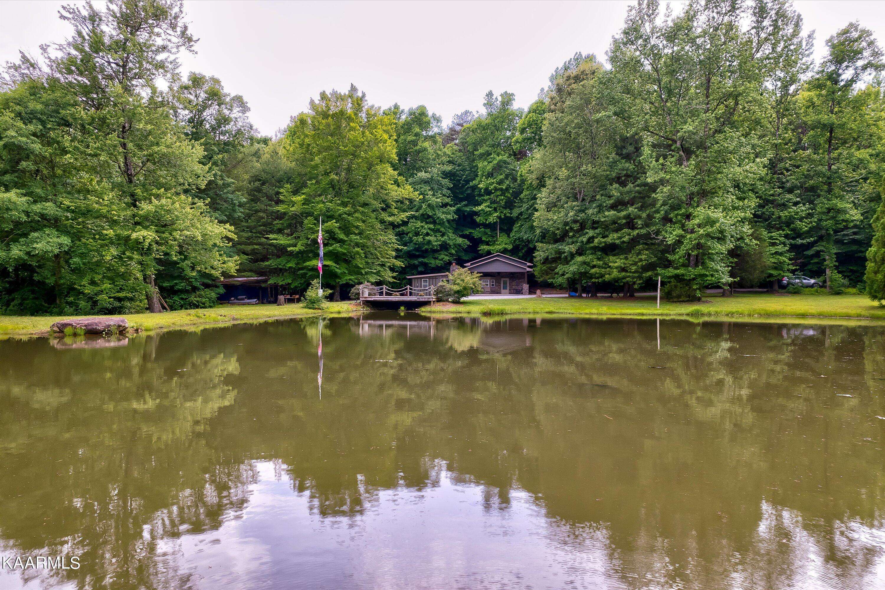 Oliver Springs, TN 37840,1525 Cove LN