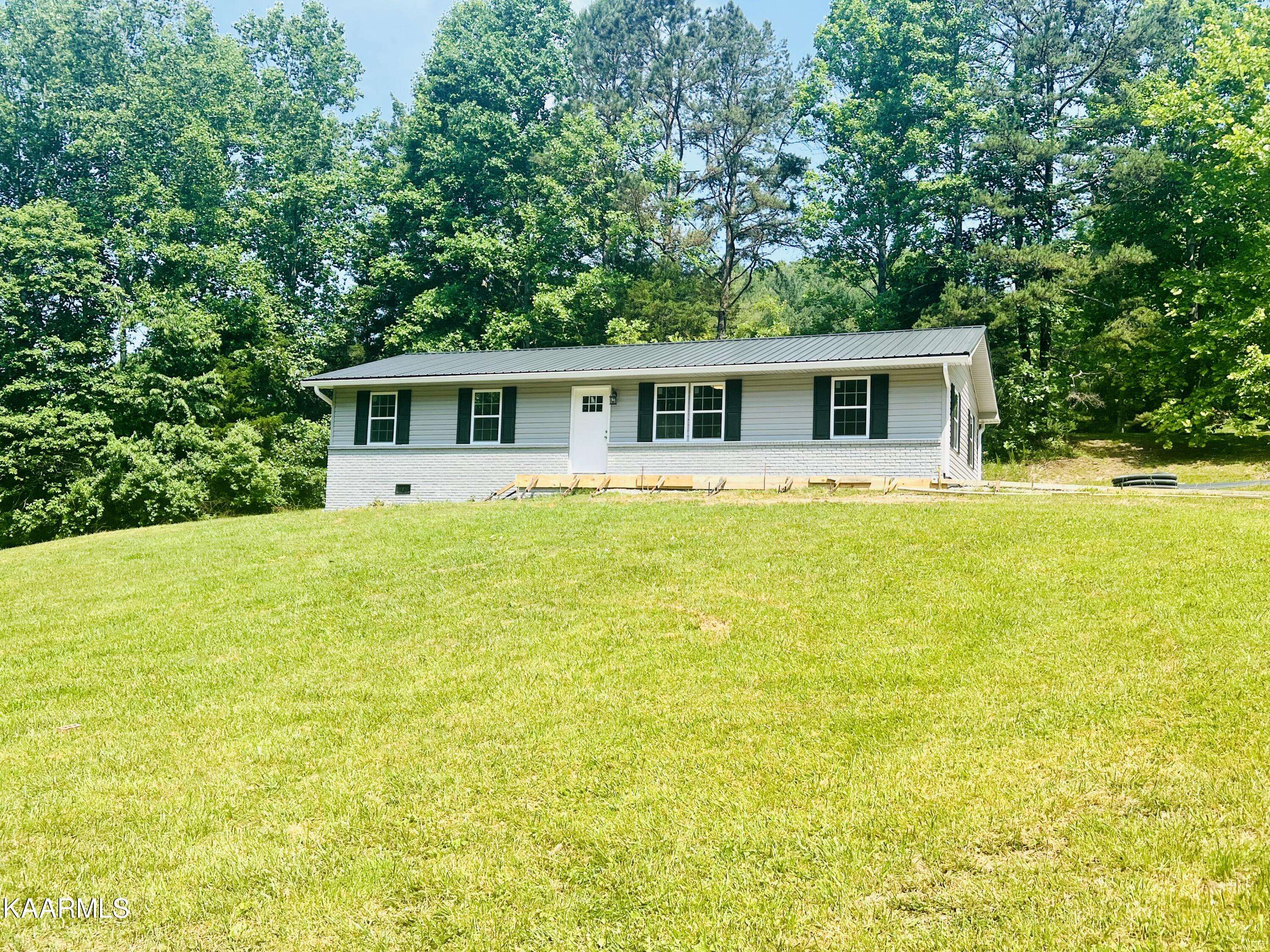 Harrogate, TN 37752,107 KENNEDY CT