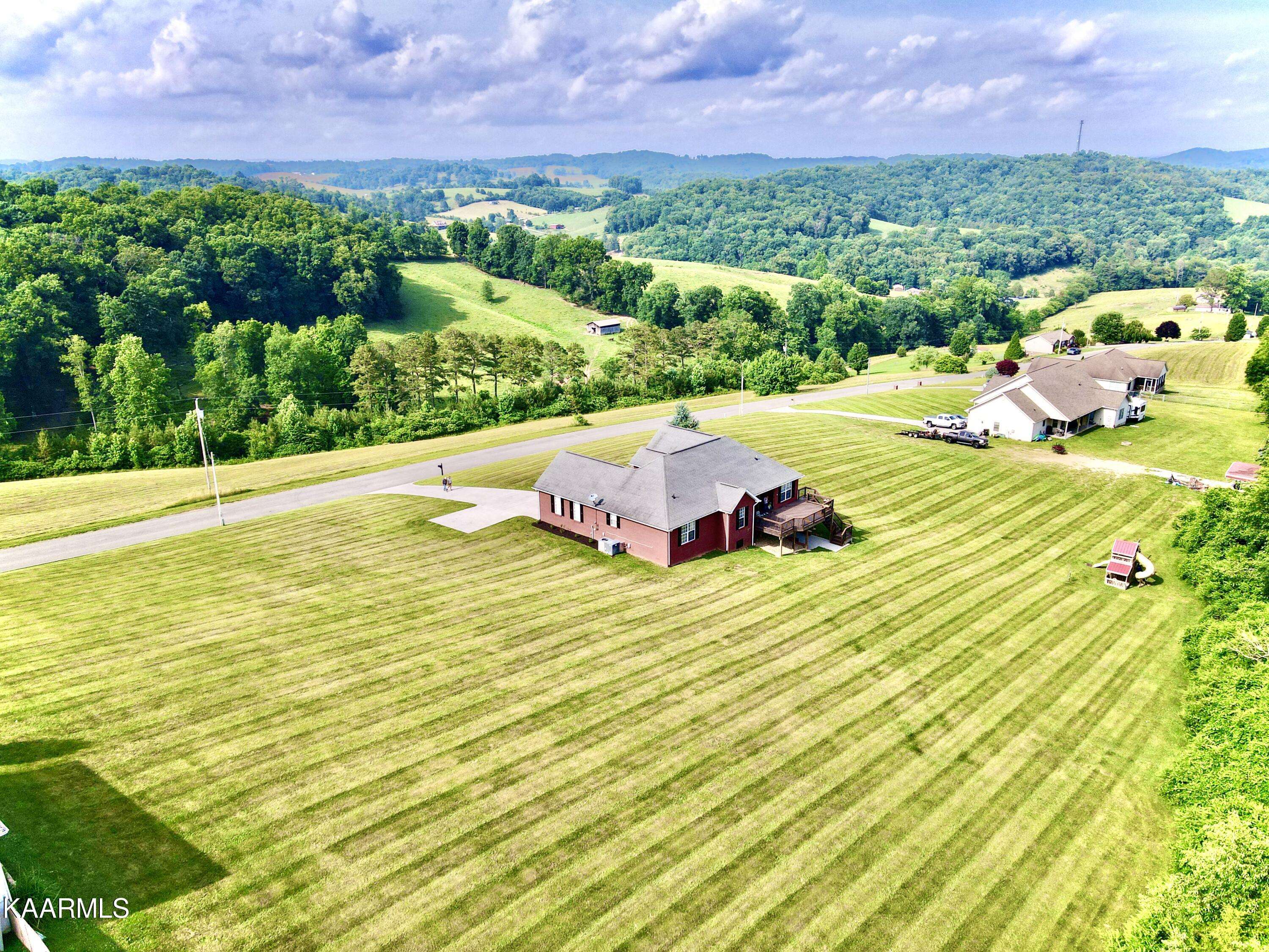 New Tazewell, TN 37825,249 Melissa LN