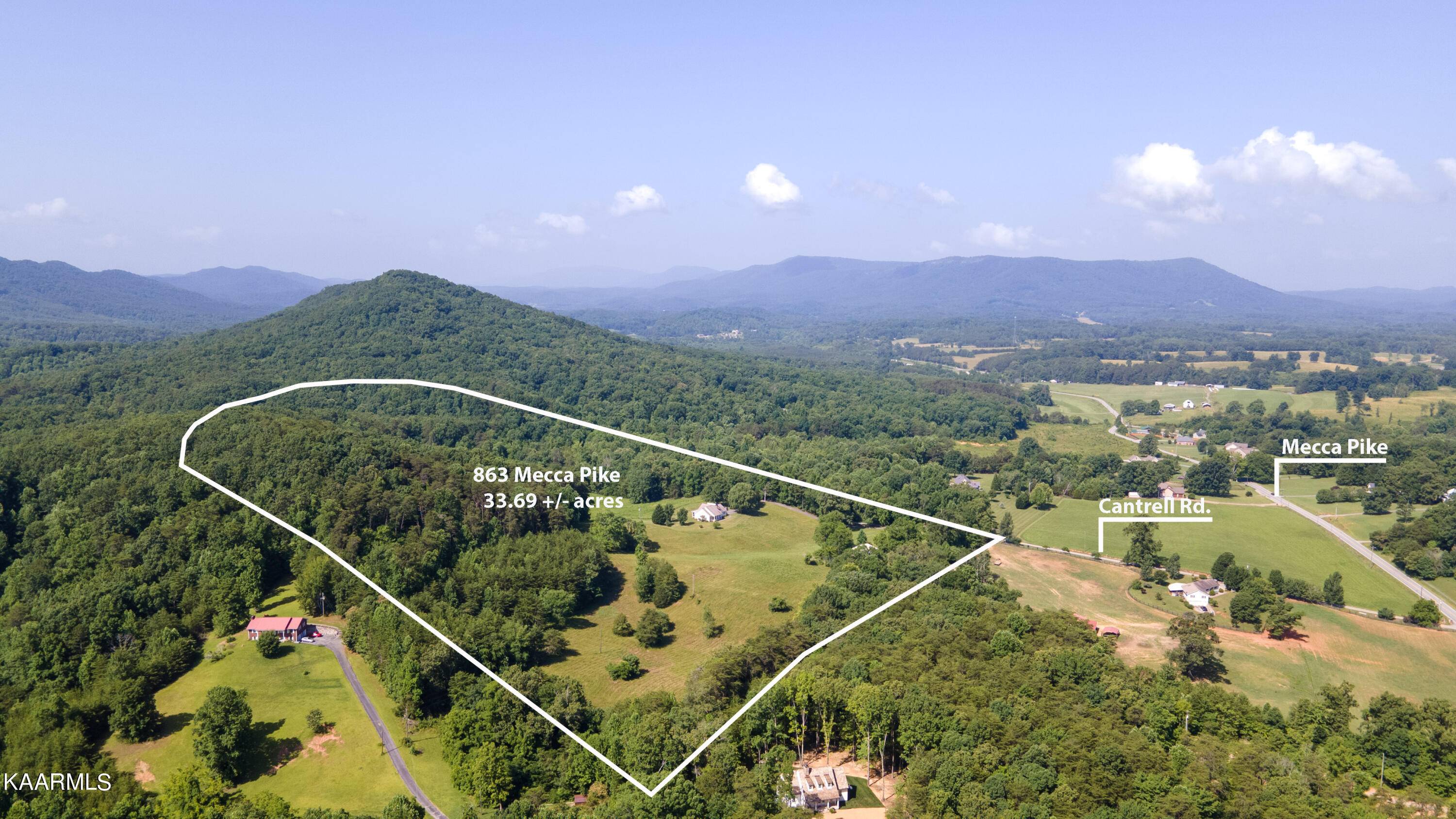 Tellico Plains, TN 37385,863 Mecca Pike