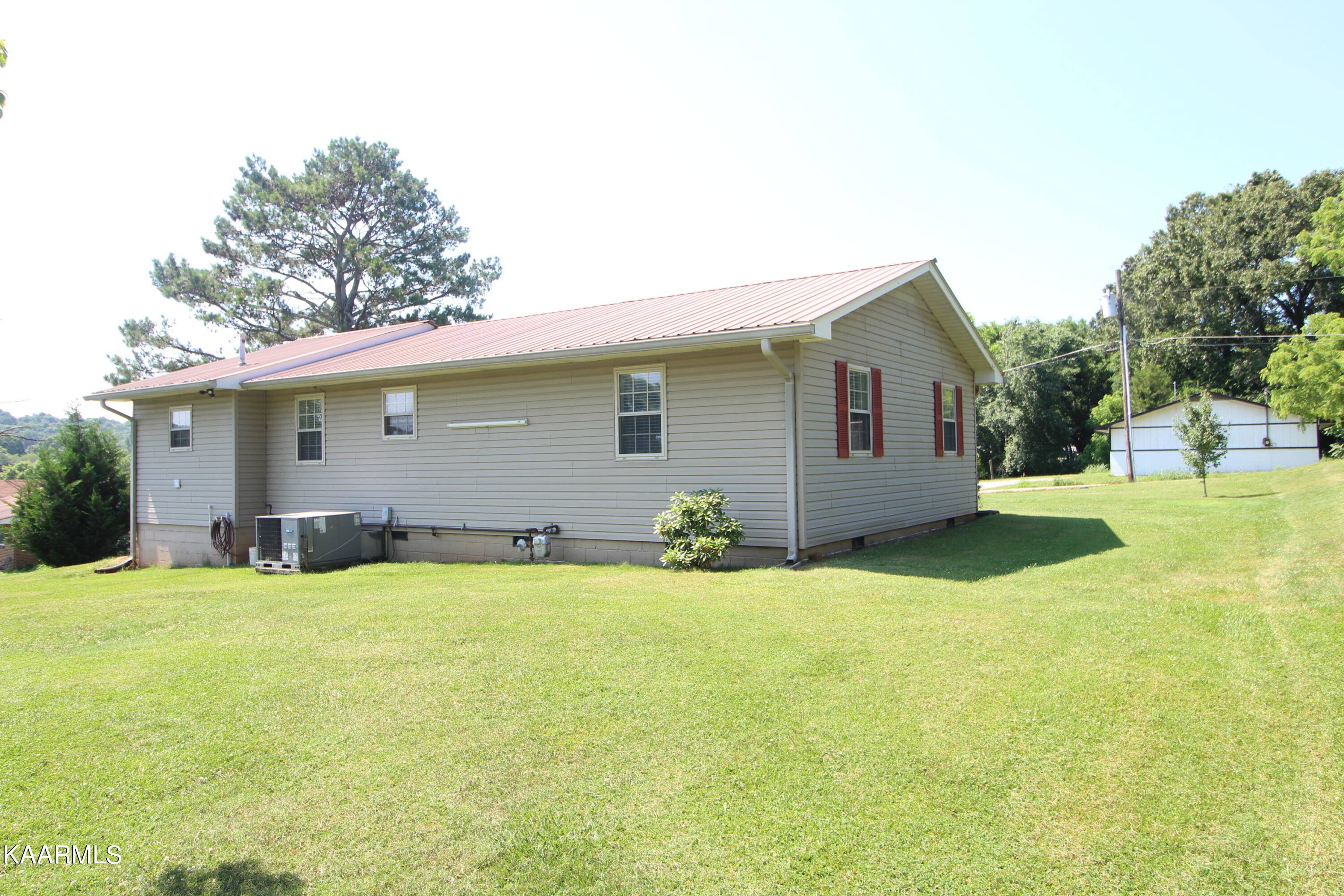 Riceville, TN 37370,128 County Road 79