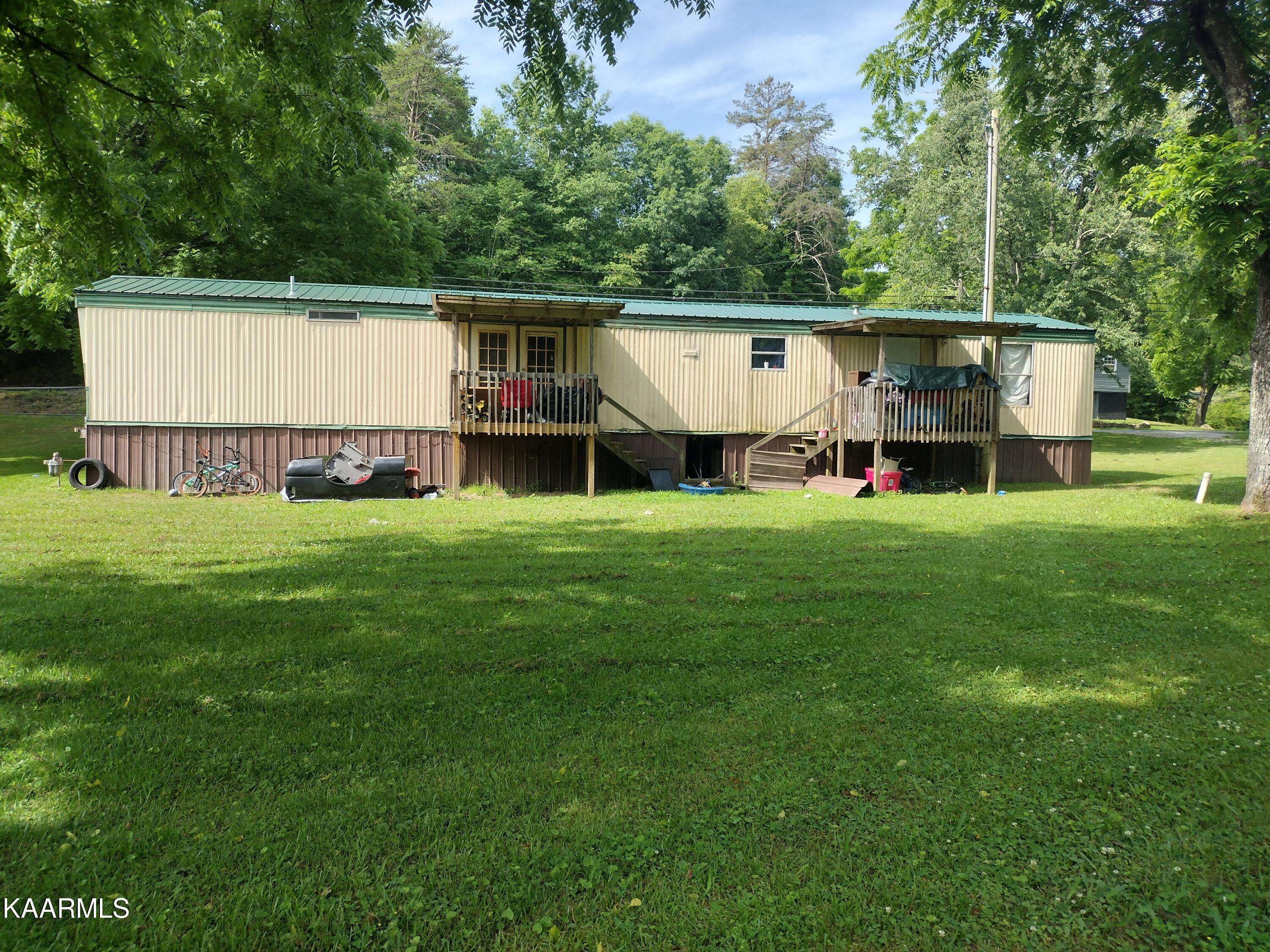 Sunbright, TN 37872,106 Cherry St