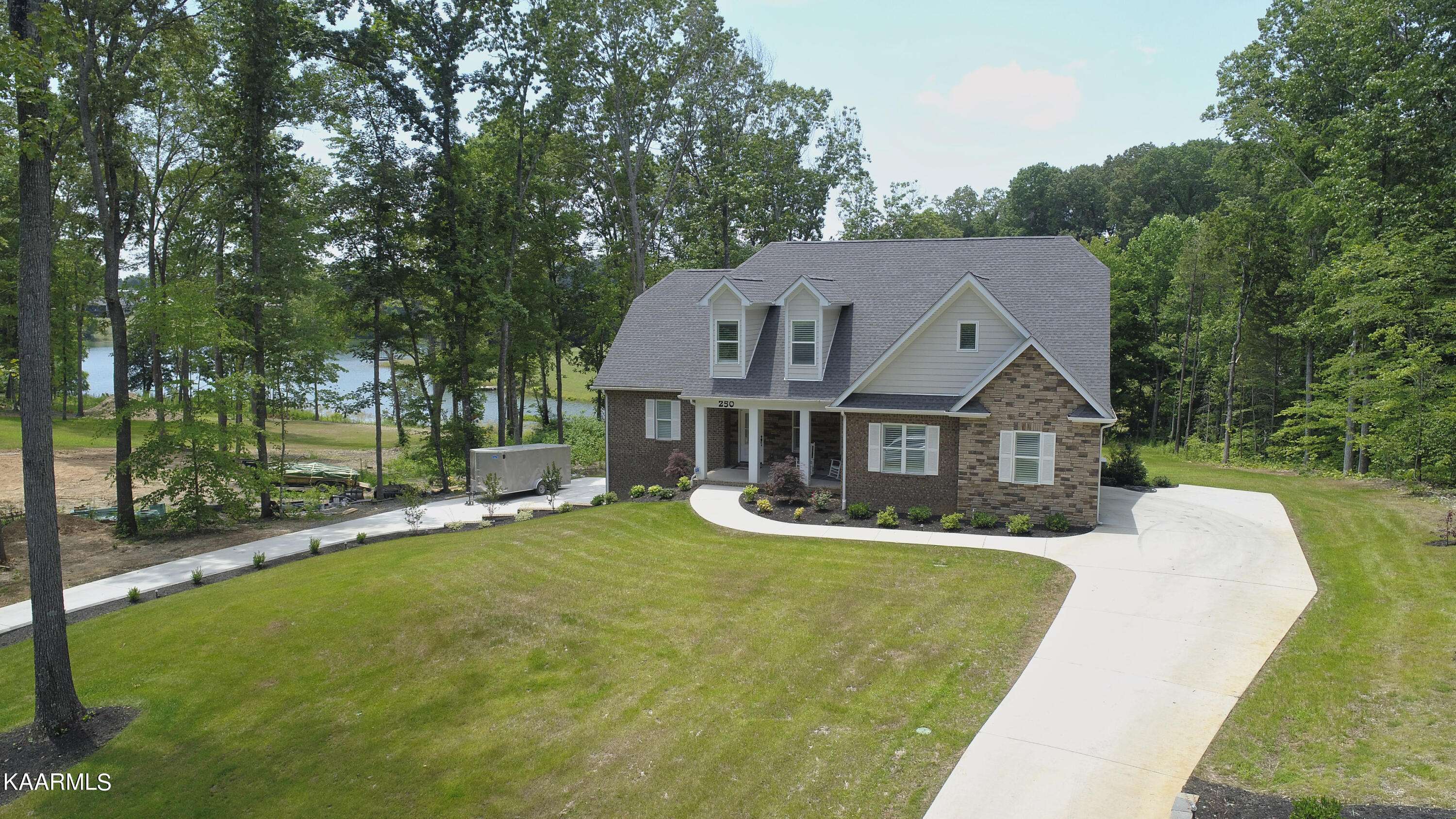 Rutledge, TN 37861,250 Blount CIR