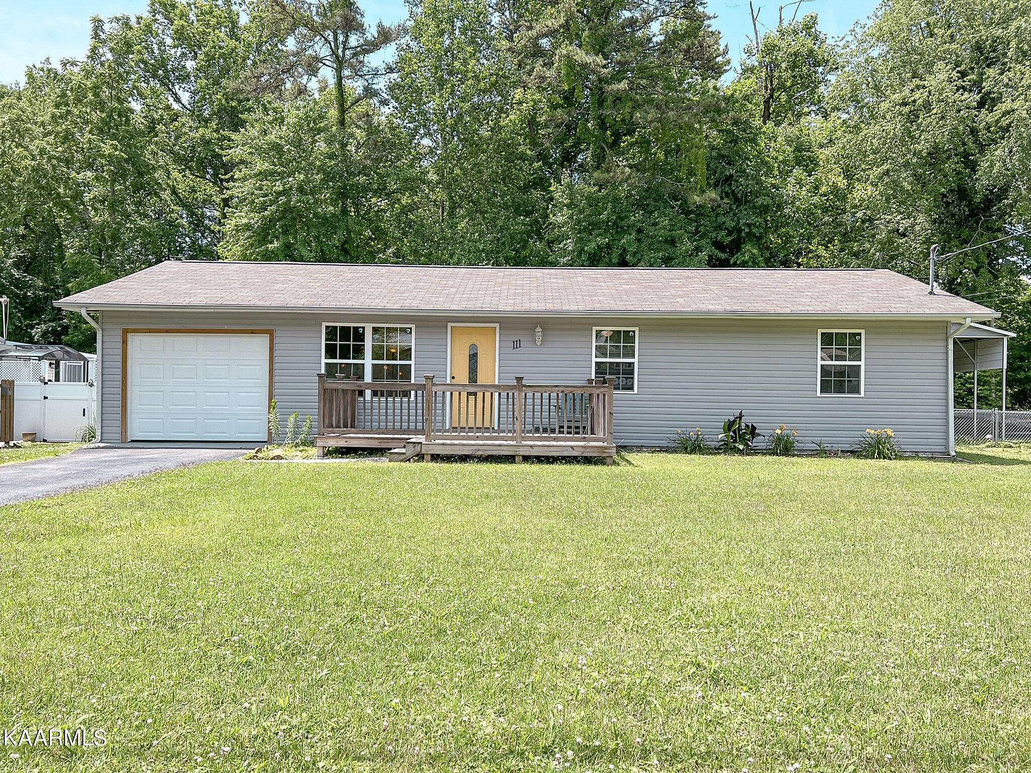 Oliver Springs, TN 37840,111 Duncan DR