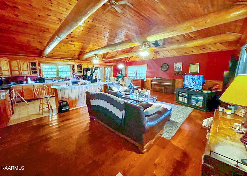 Tellico Plains, TN 37385,185 Akins Rd