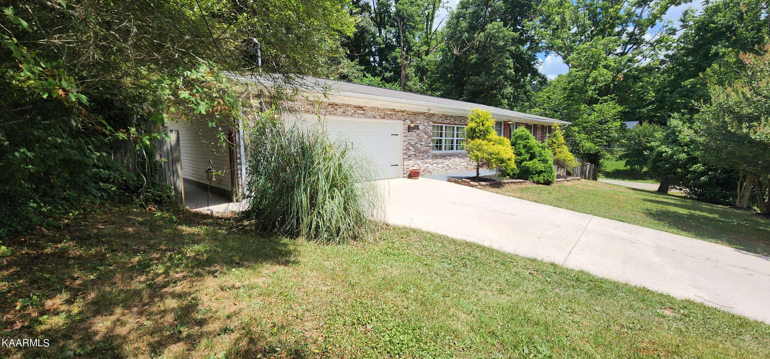Knoxville, TN 37918,6329 Netherland DR