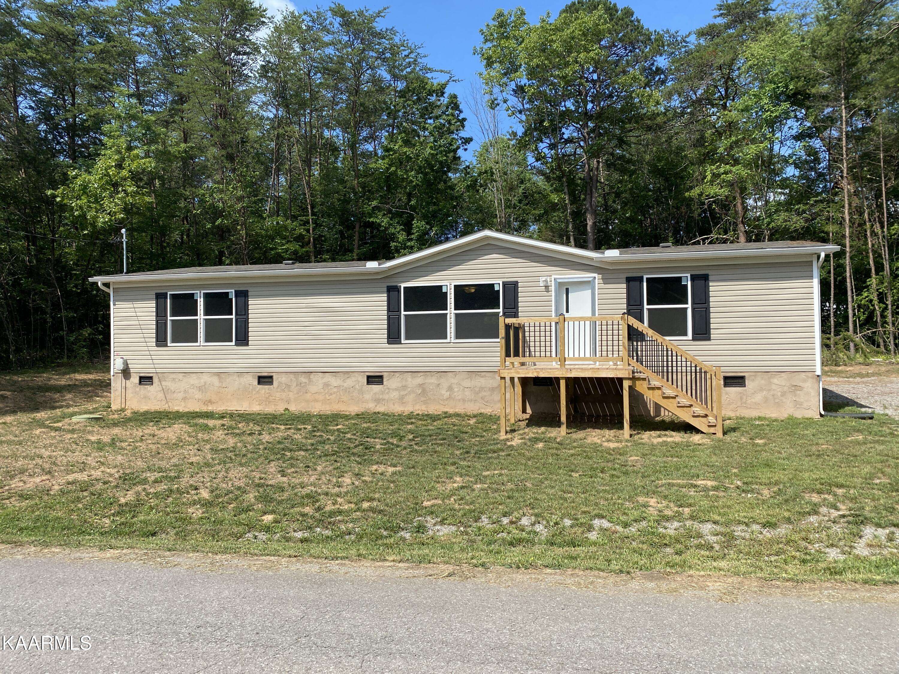 Corryton, TN 37721,113 2nd St