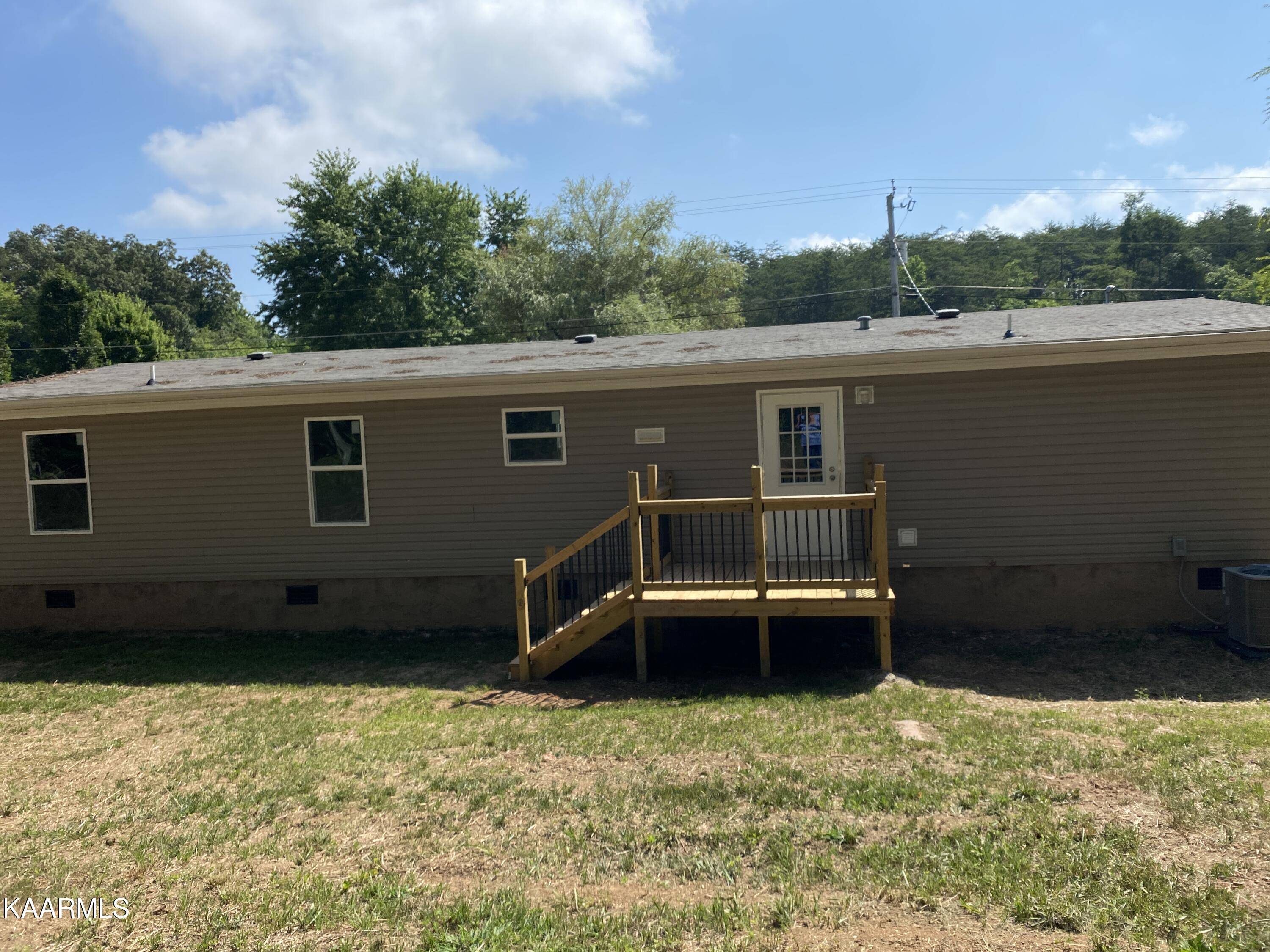 Corryton, TN 37721,113 2nd St