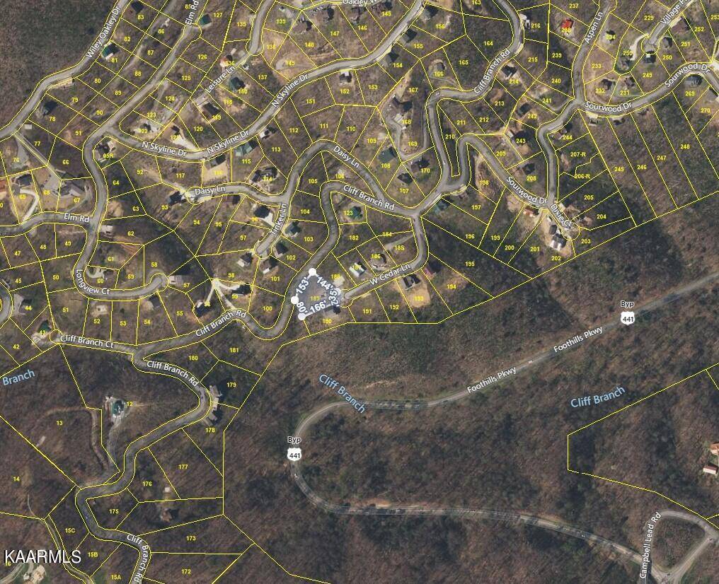 Gatlinburg, TN 37738,930 Cedar LN