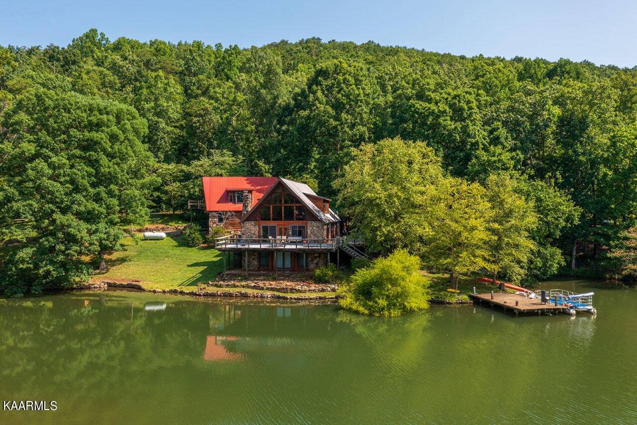 Madisonville, TN 37354,823 Laurel Lake Circle