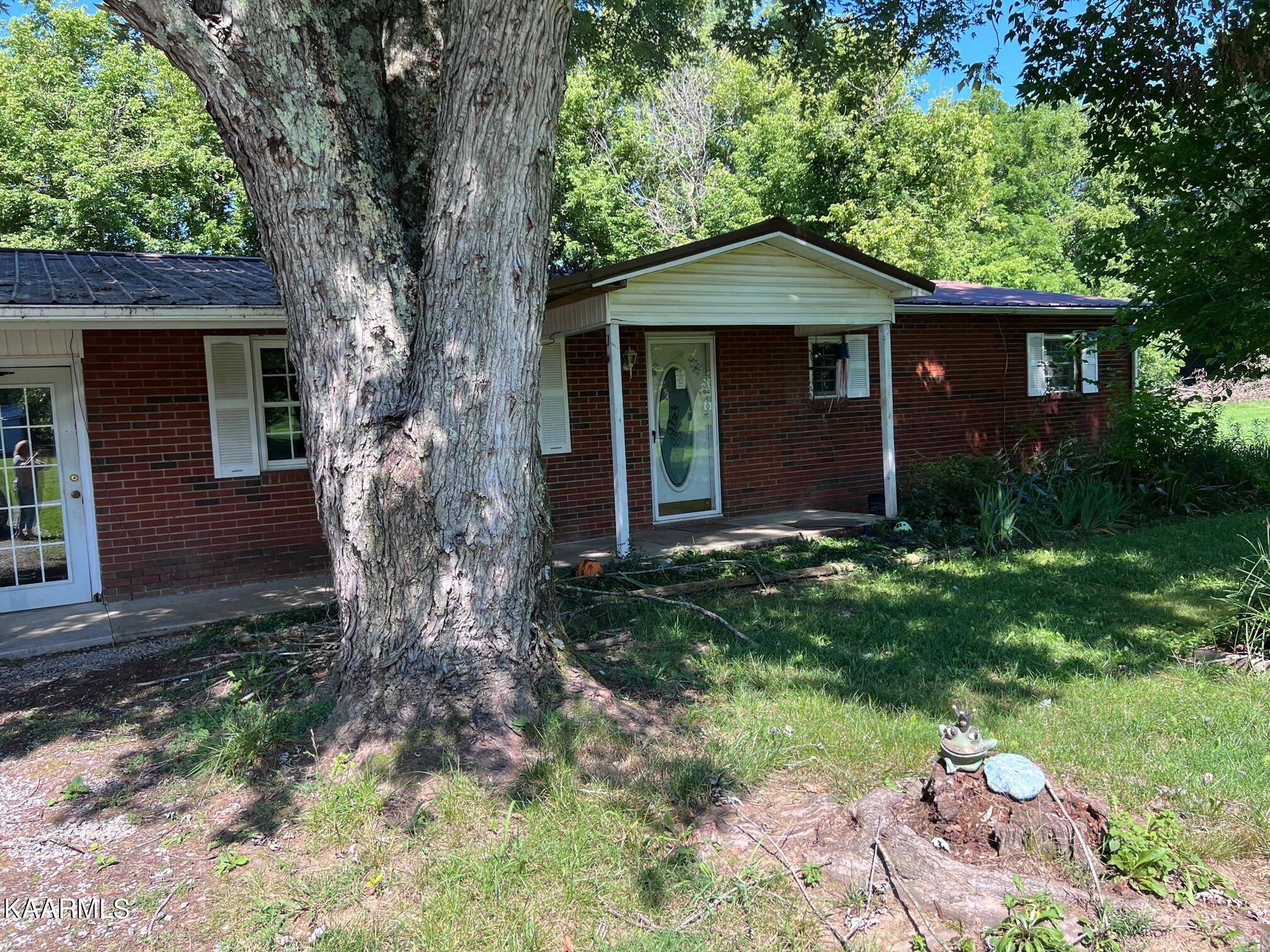 Mooresburg, TN 37811,318 McNeil CIR