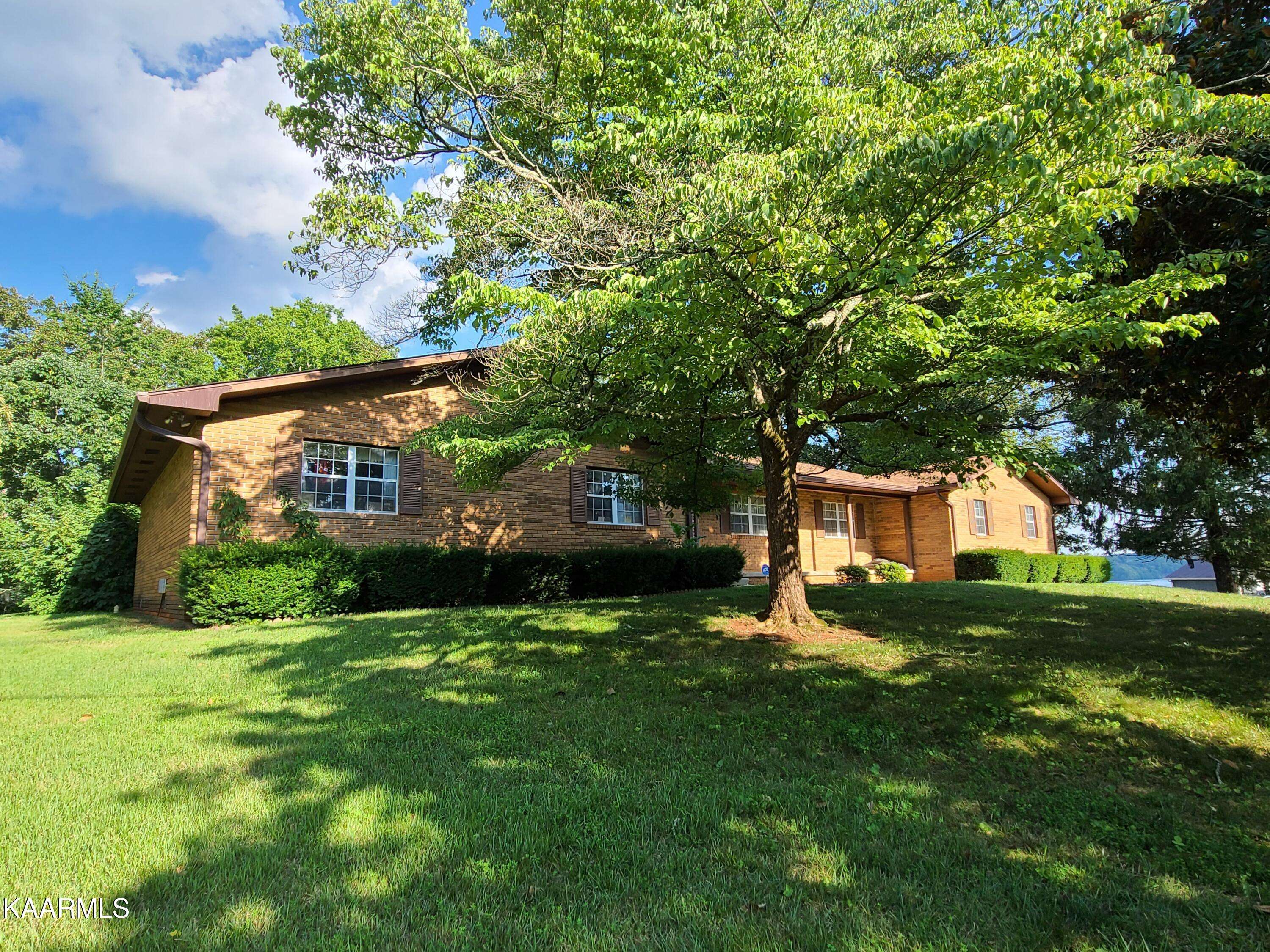 Harriman, TN 37748,123 Westcliff PT