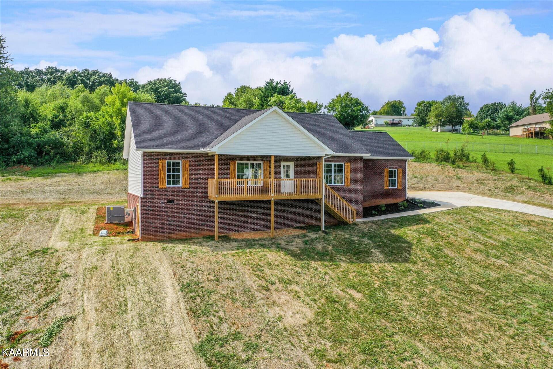 Friendsville, TN 37737,1771 Derby Downs DR