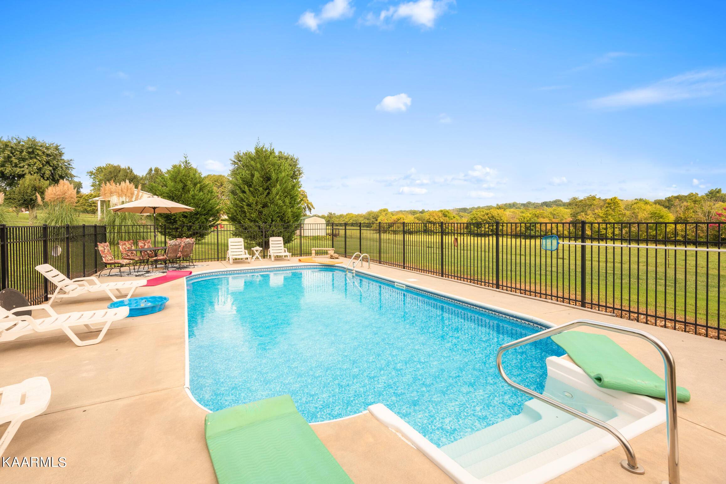 Madisonville, TN 37354,300 Kirk CIR
