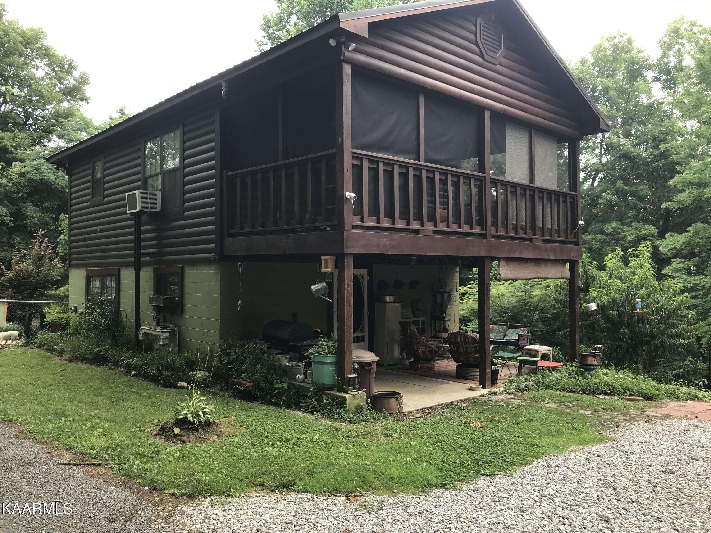 Tellico Plains, TN 37385,151 Seng Garden Rd