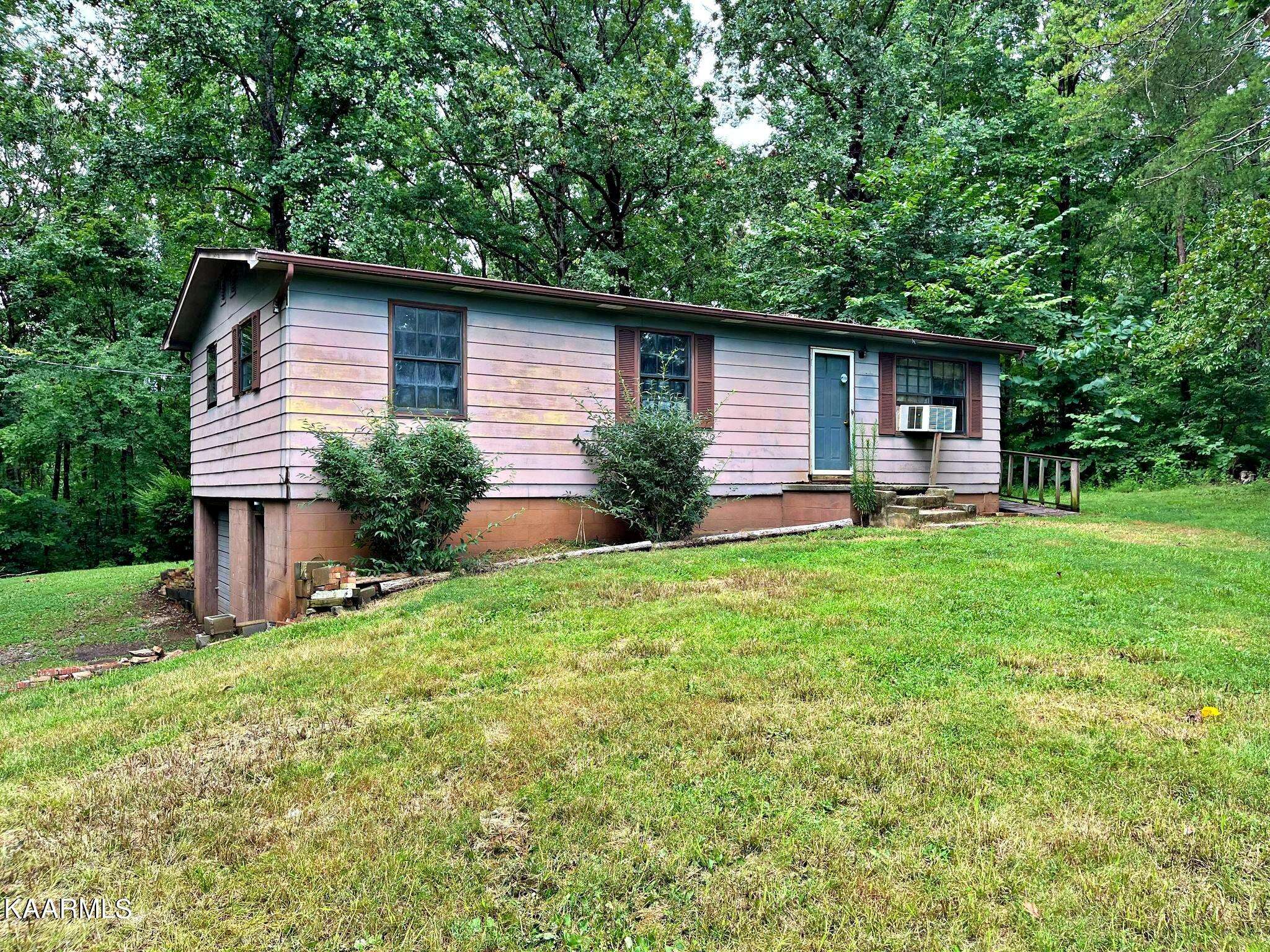 Madisonville, TN 37354,1042 Ridge Road