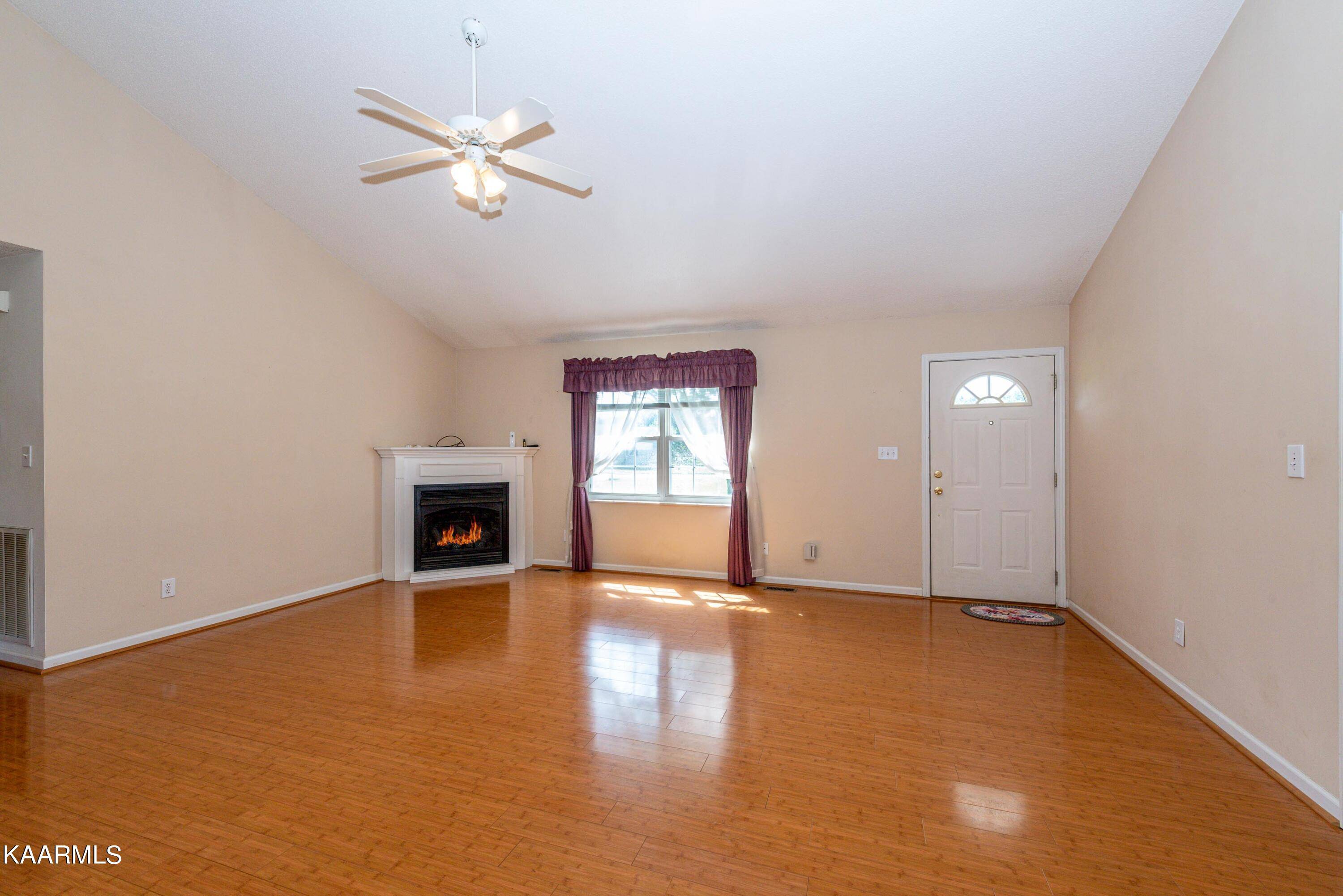 Maryville, TN 37804,4337 Lorena LN