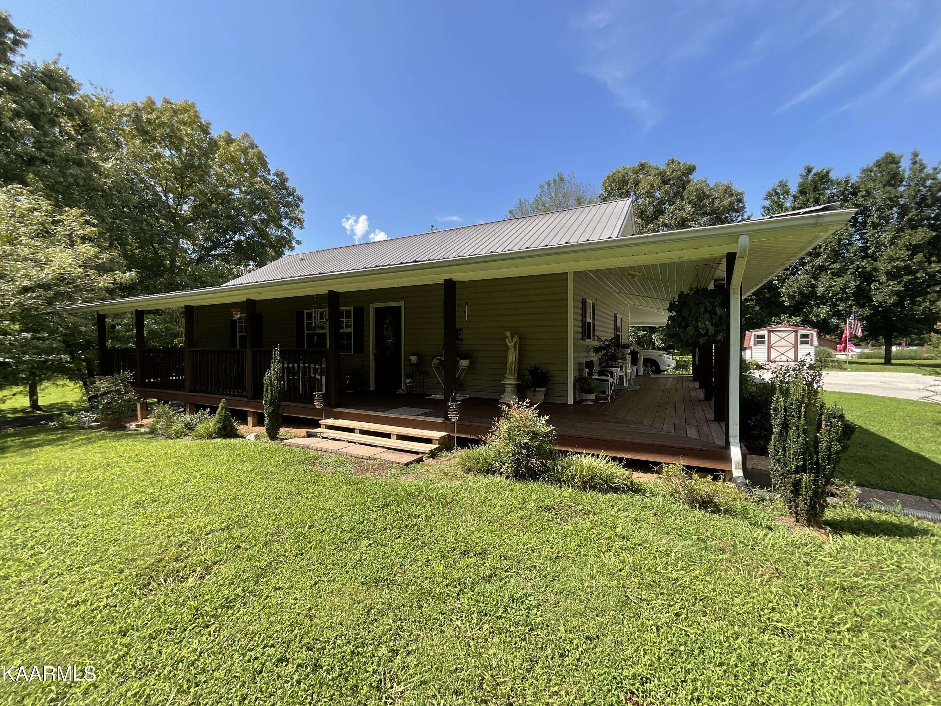 Tellico Plains, TN 37385,150 Poplar St