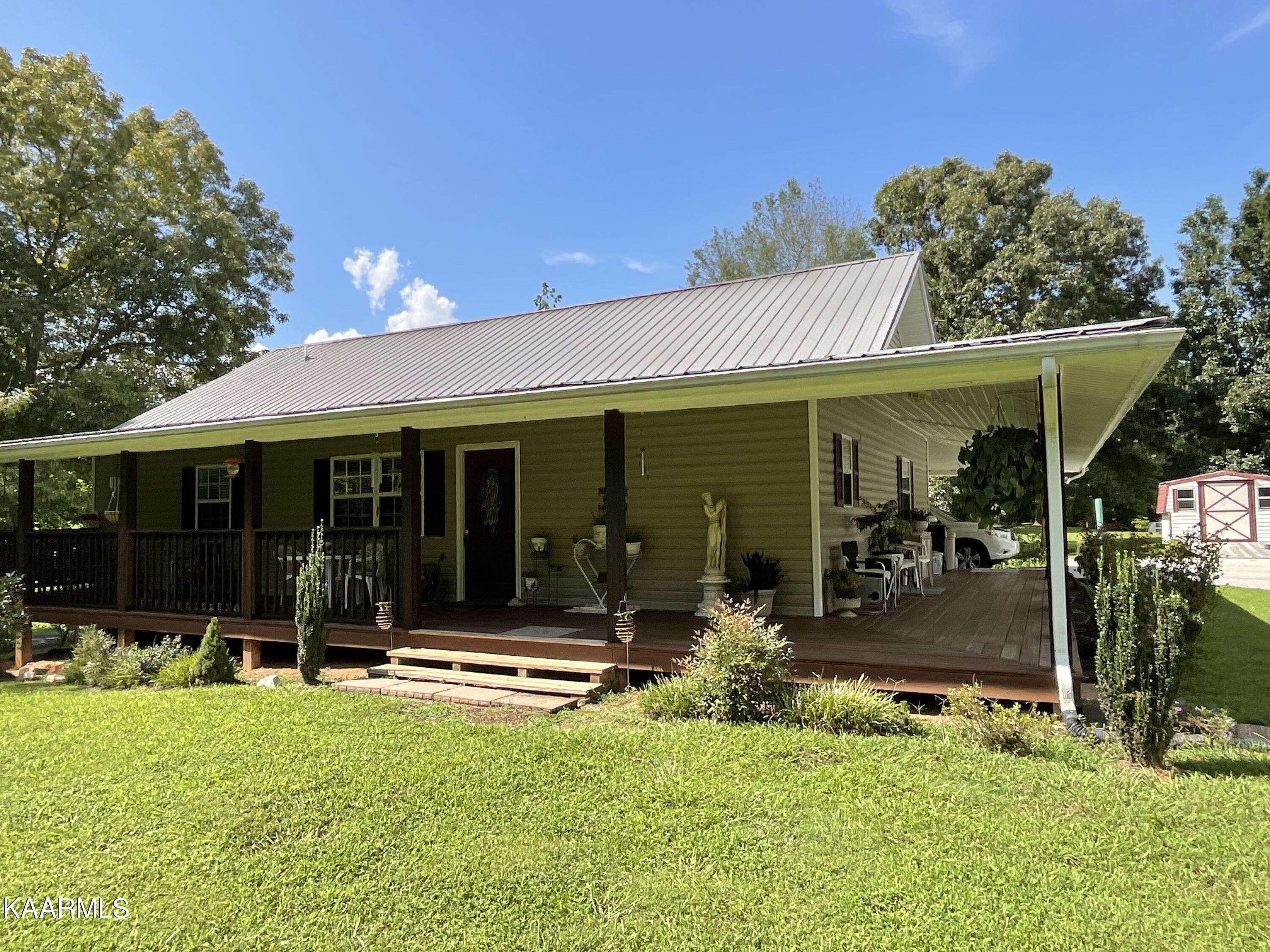 Tellico Plains, TN 37385,150 Poplar St