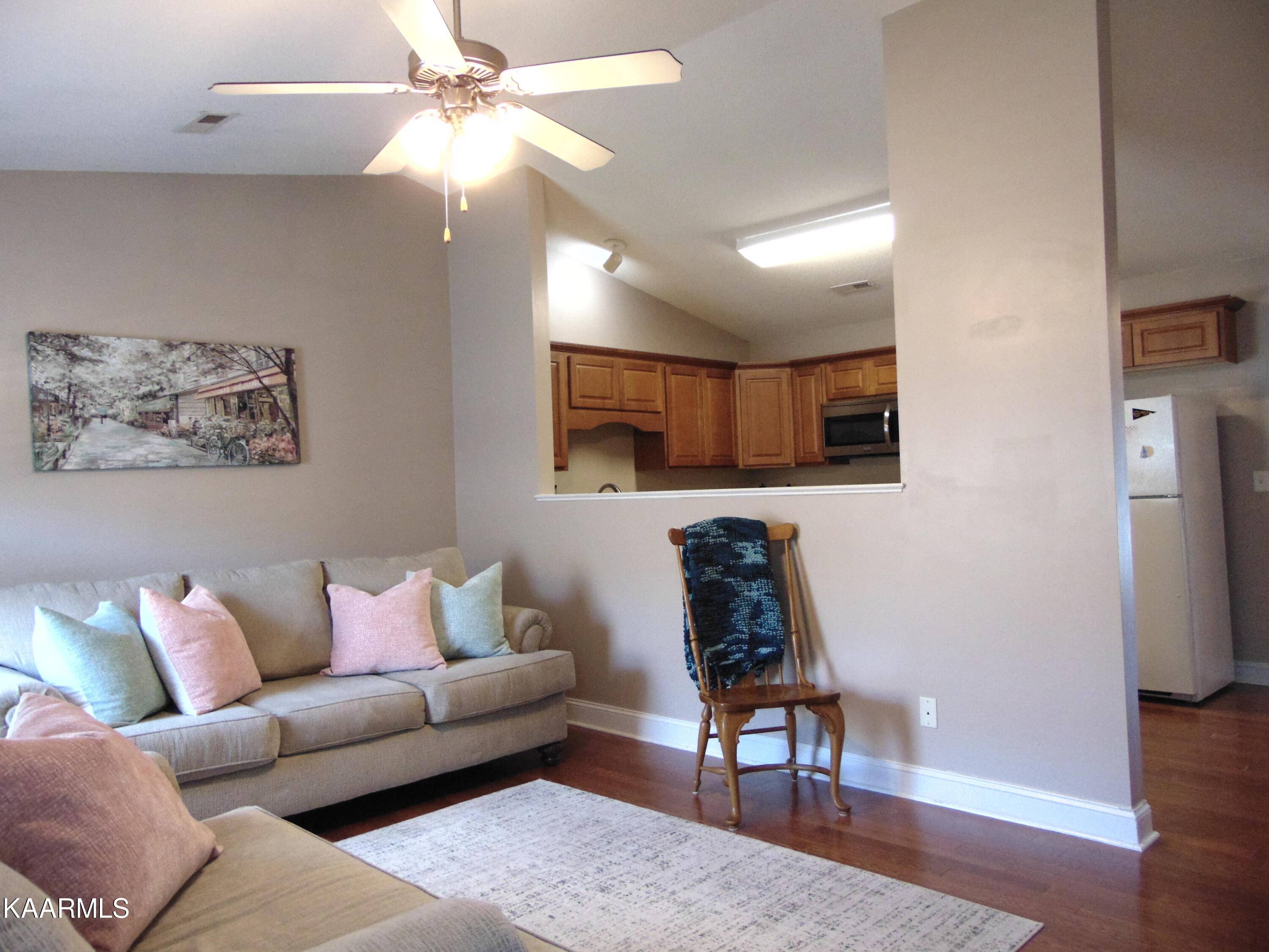 Knoxville, TN 37912,709 Greensboro WAY