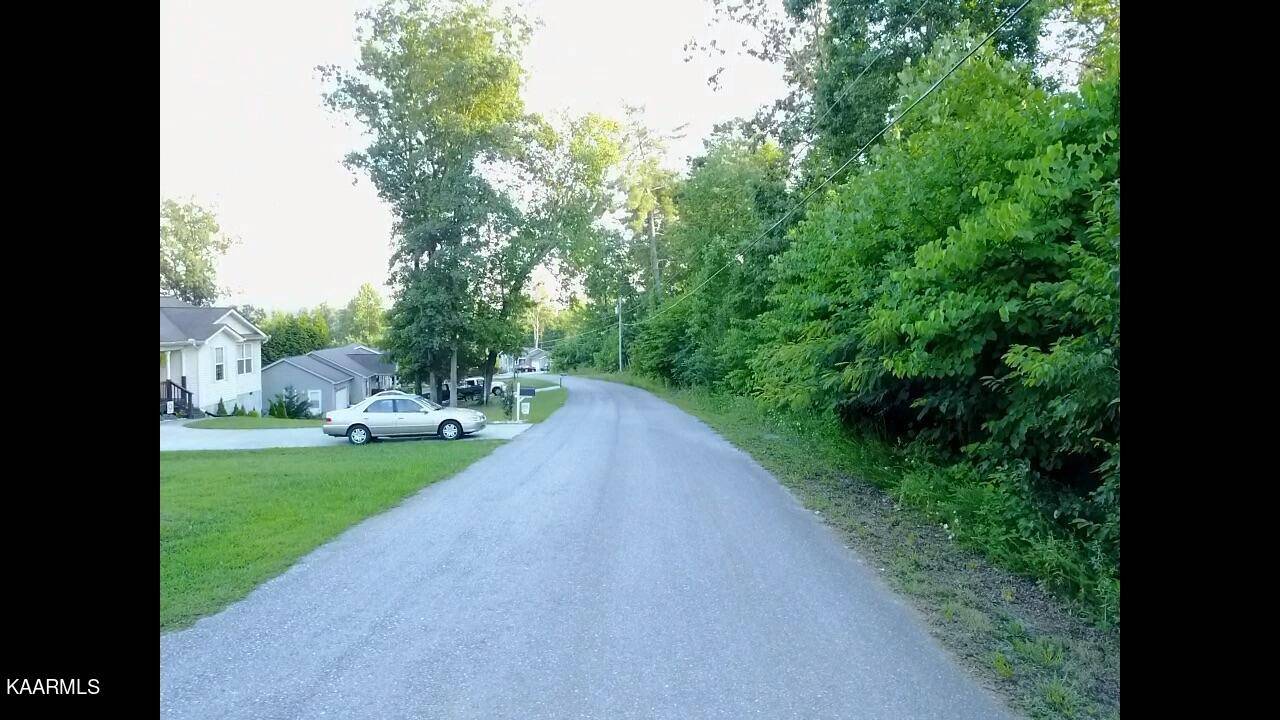 Harriman, TN 37748,121 Winding Tr