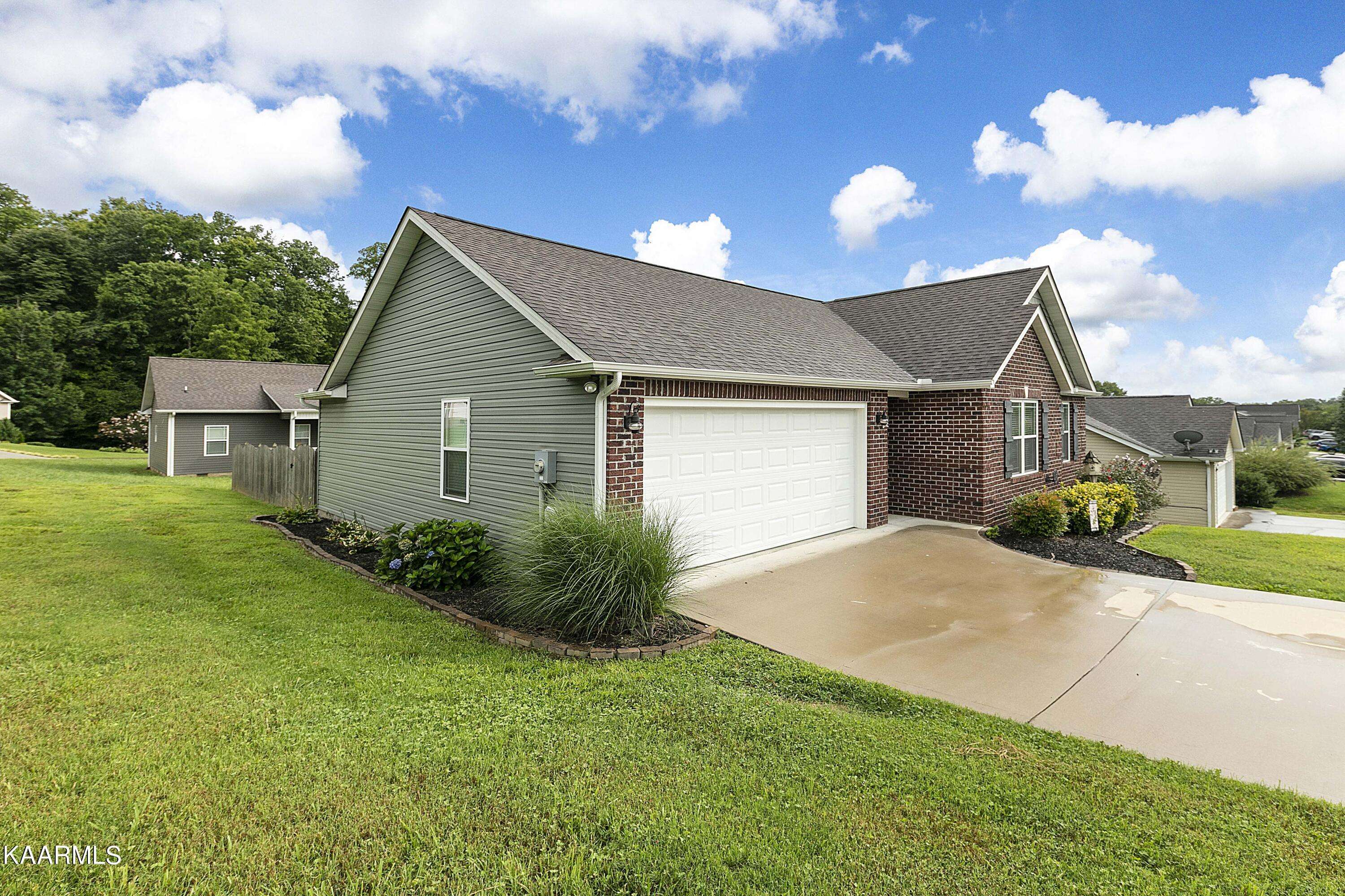 Clinton, TN 37716,154 Cornerstone CIR