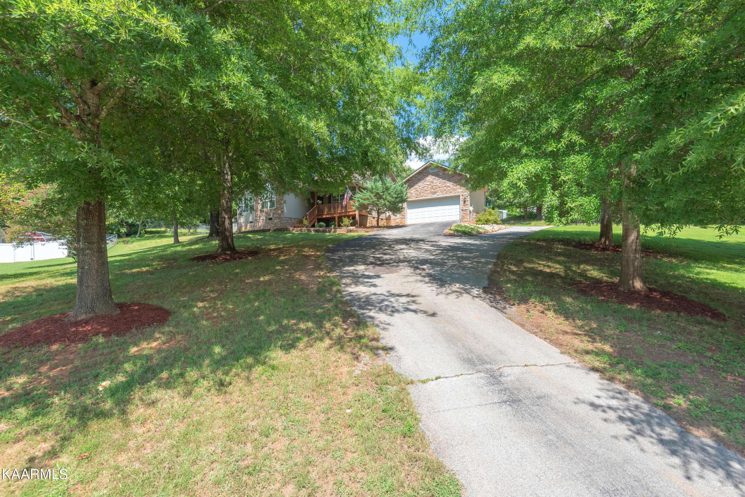 Harriman, TN 37748,1584 Bluff Rd