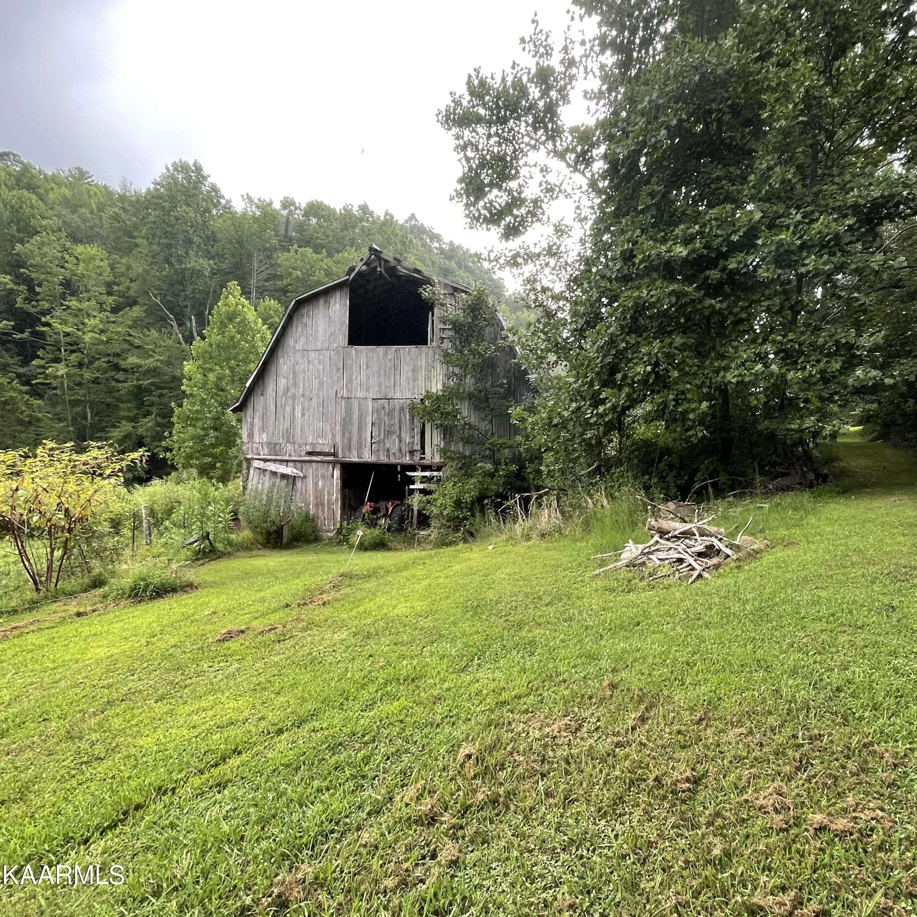 Tellico Plains, TN 37385,2380 Rafter Rd